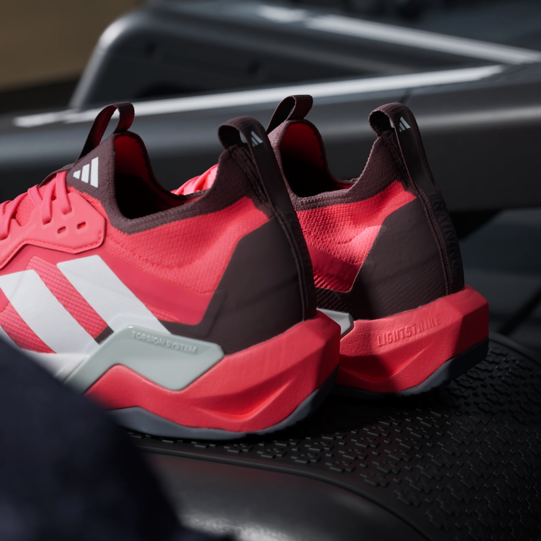 【日本未発売】adidas RAPIDMOVE ADV2 赤 lesmills adidas Rapidmove ADV 2 HIIT training shoes - Red | adidas UAE