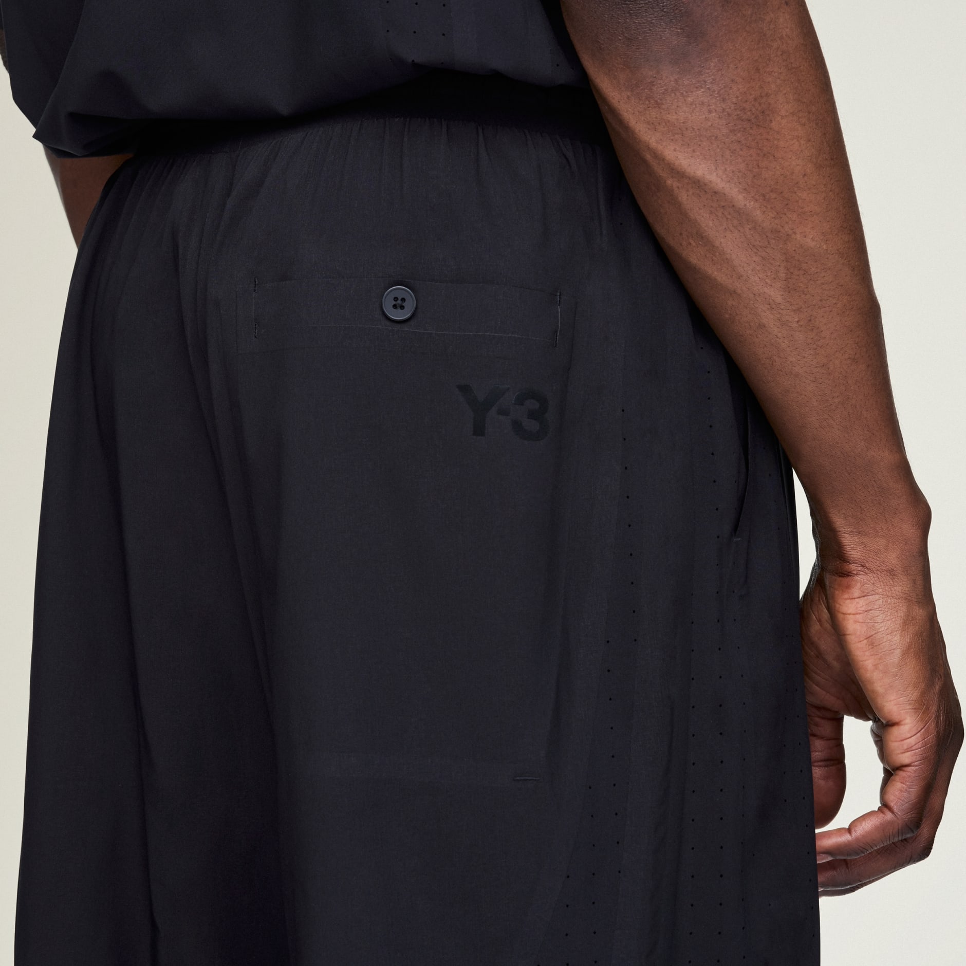 PANTALONI SCURȚI Y-3 ULTRALIGHT WOVEN