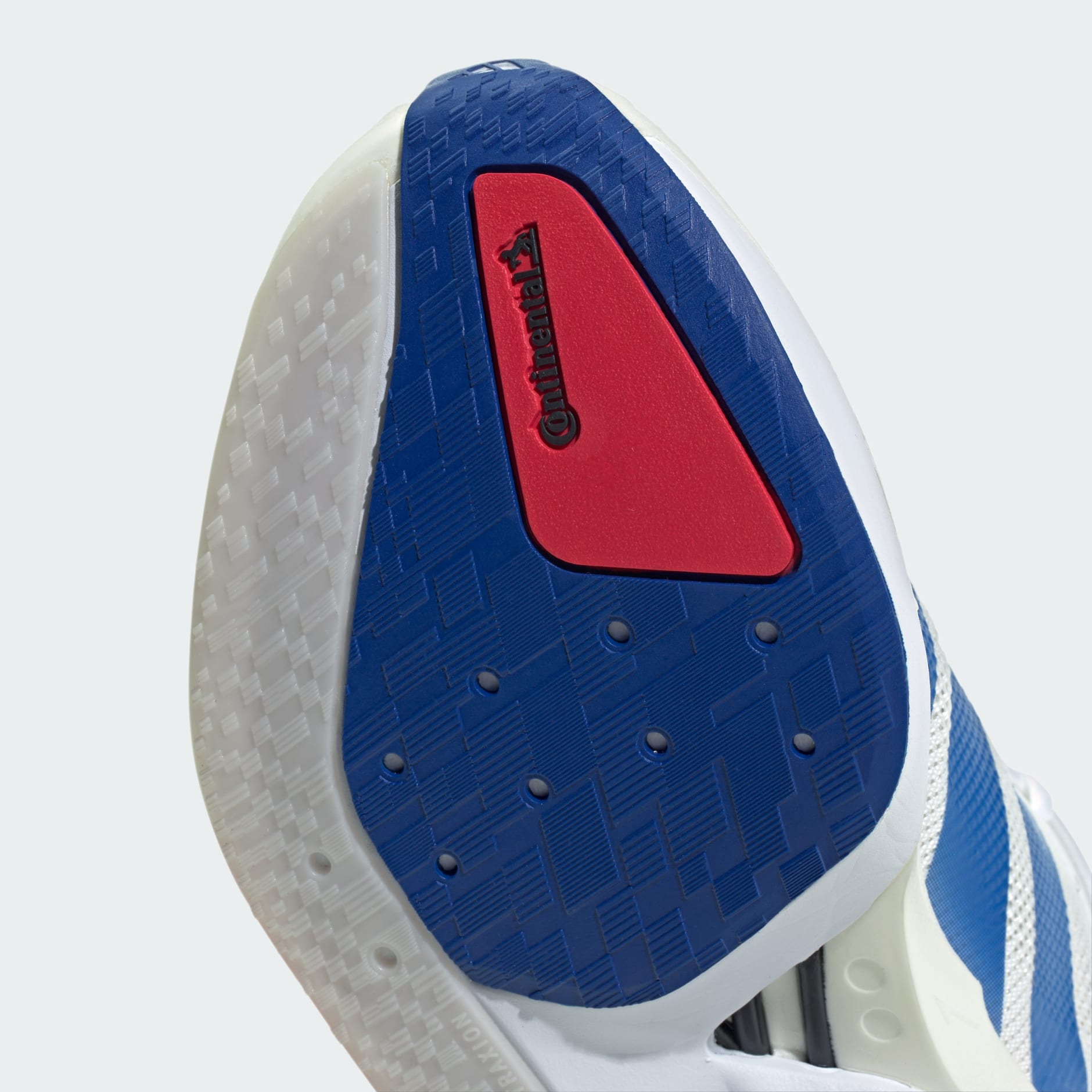 Adizero Boston 13 鞋