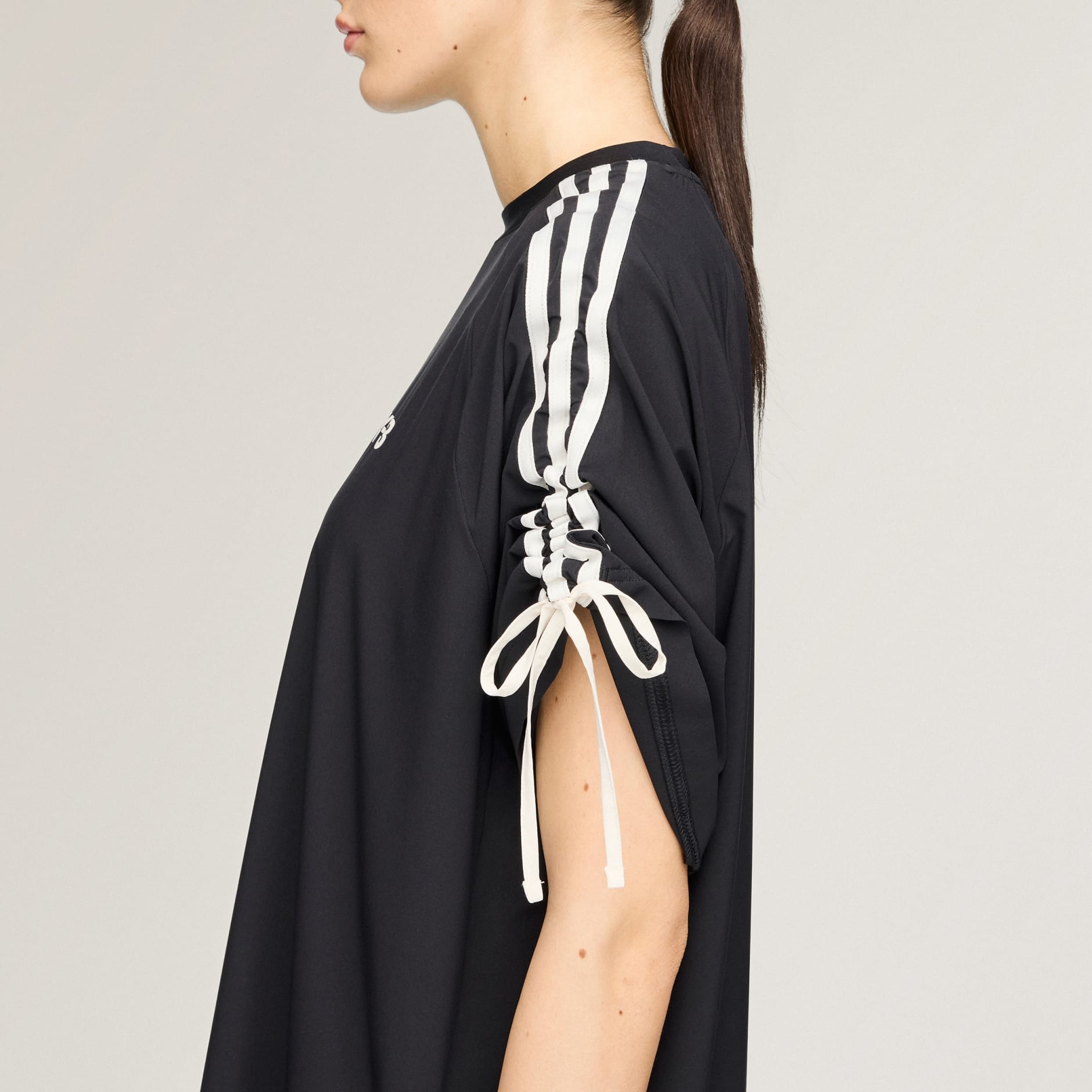 ROCHIE TRICOU Y-3 CINCH 3 STRIPES OVERSIZED
