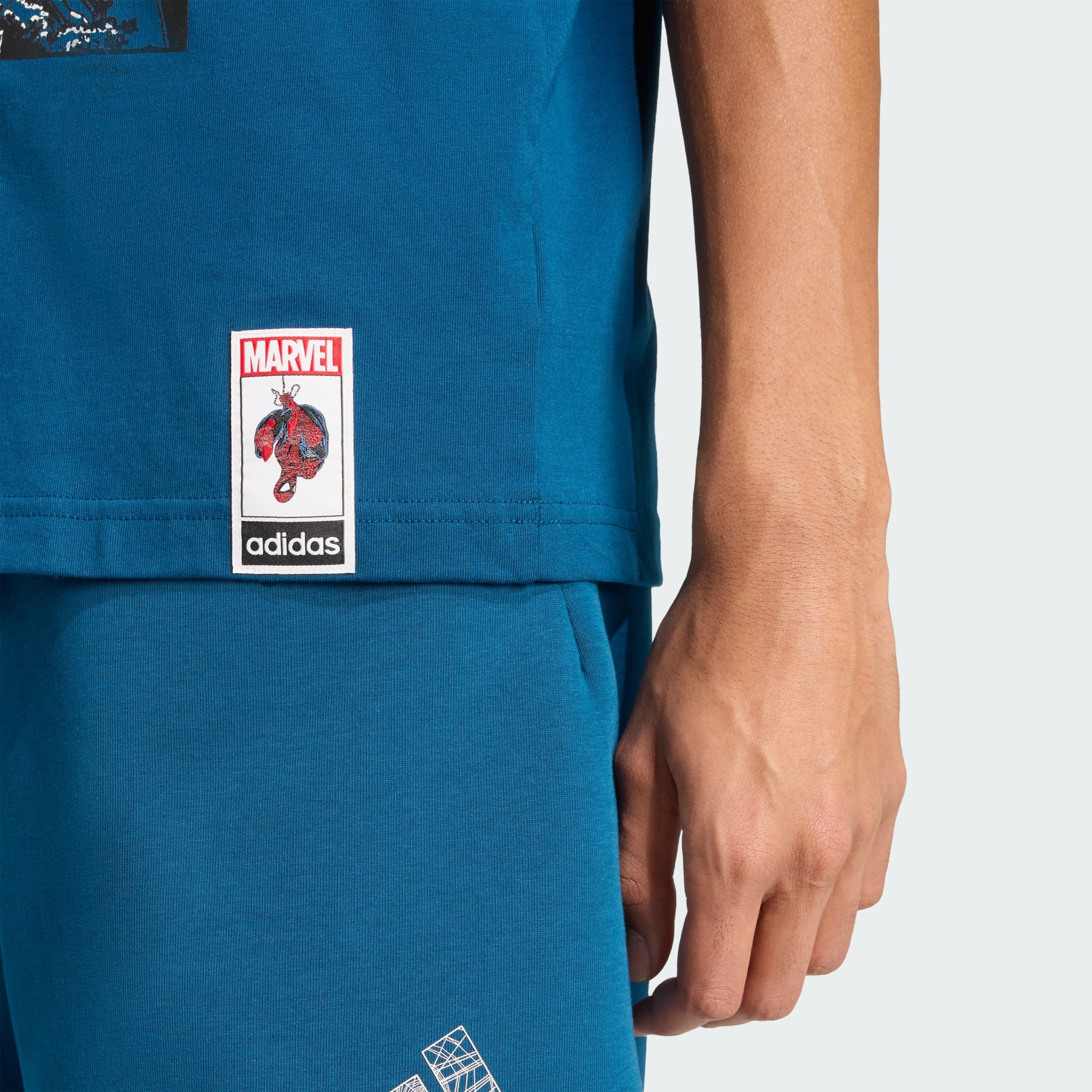 تيشيرت Marvel سبايدرمان من أديداس