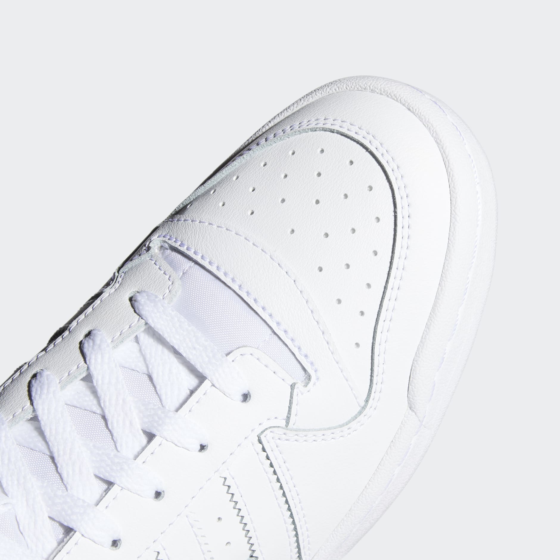 Shoes - Forum Mid Shoes - White | adidas Bahrain