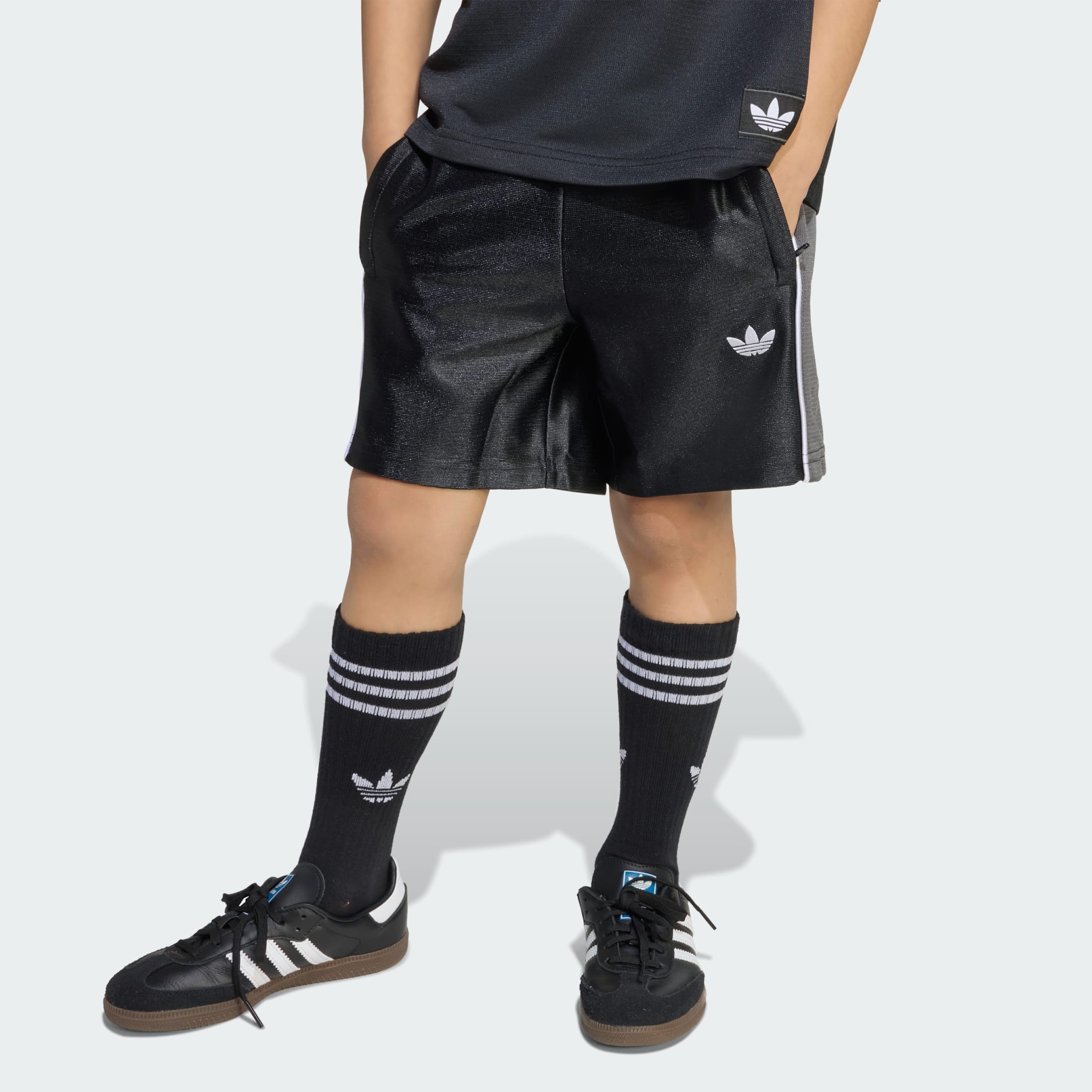 طقم تيشيرت وشورت للأطفال