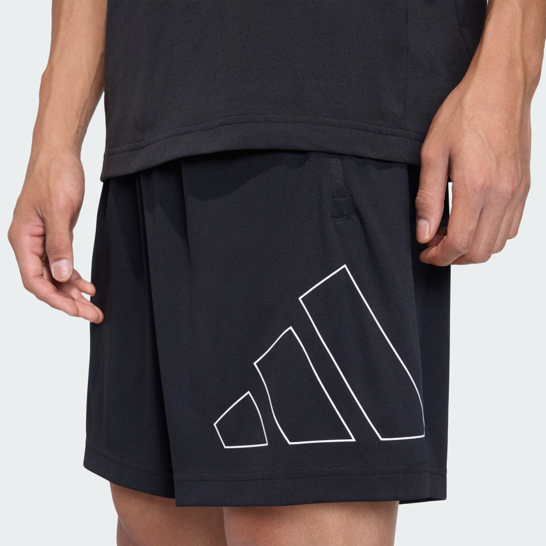 WORKOUT ESSENTIALS BASE PIQUE BIG LOGO SHORTS