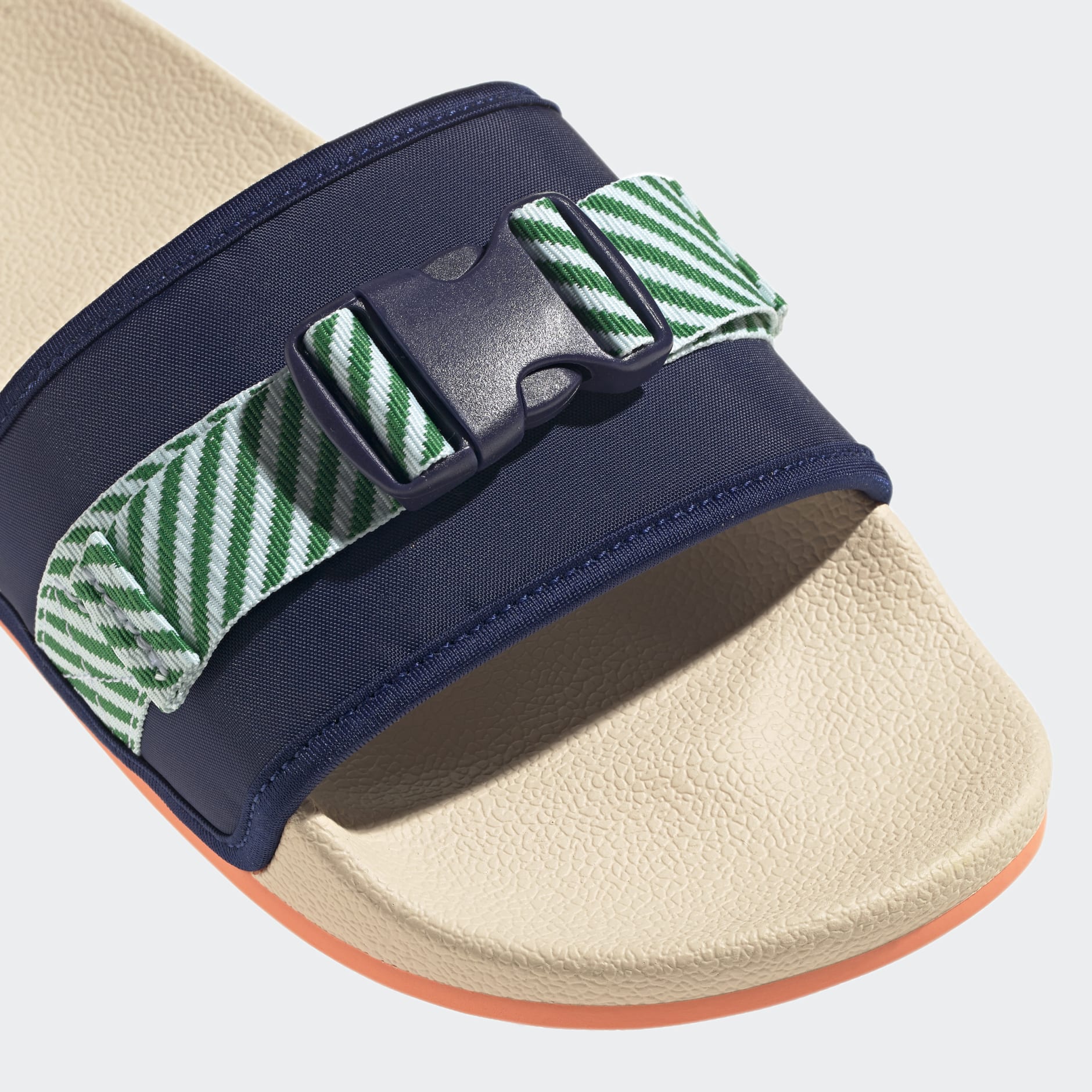 Pouchylette Slides