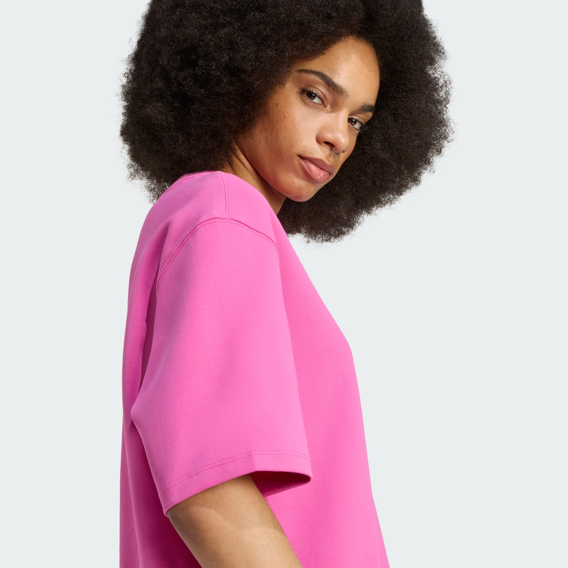 ADICOLOR SPACER OVERSIZED TREFOIL TEE