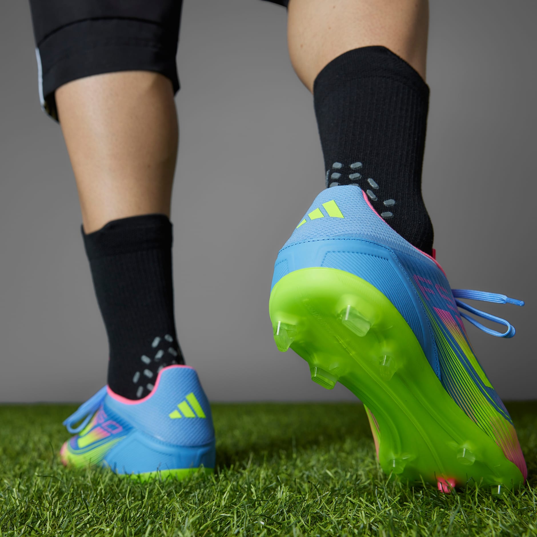 Ghete de fotbal F50 League pentru teren dur/multi-teren