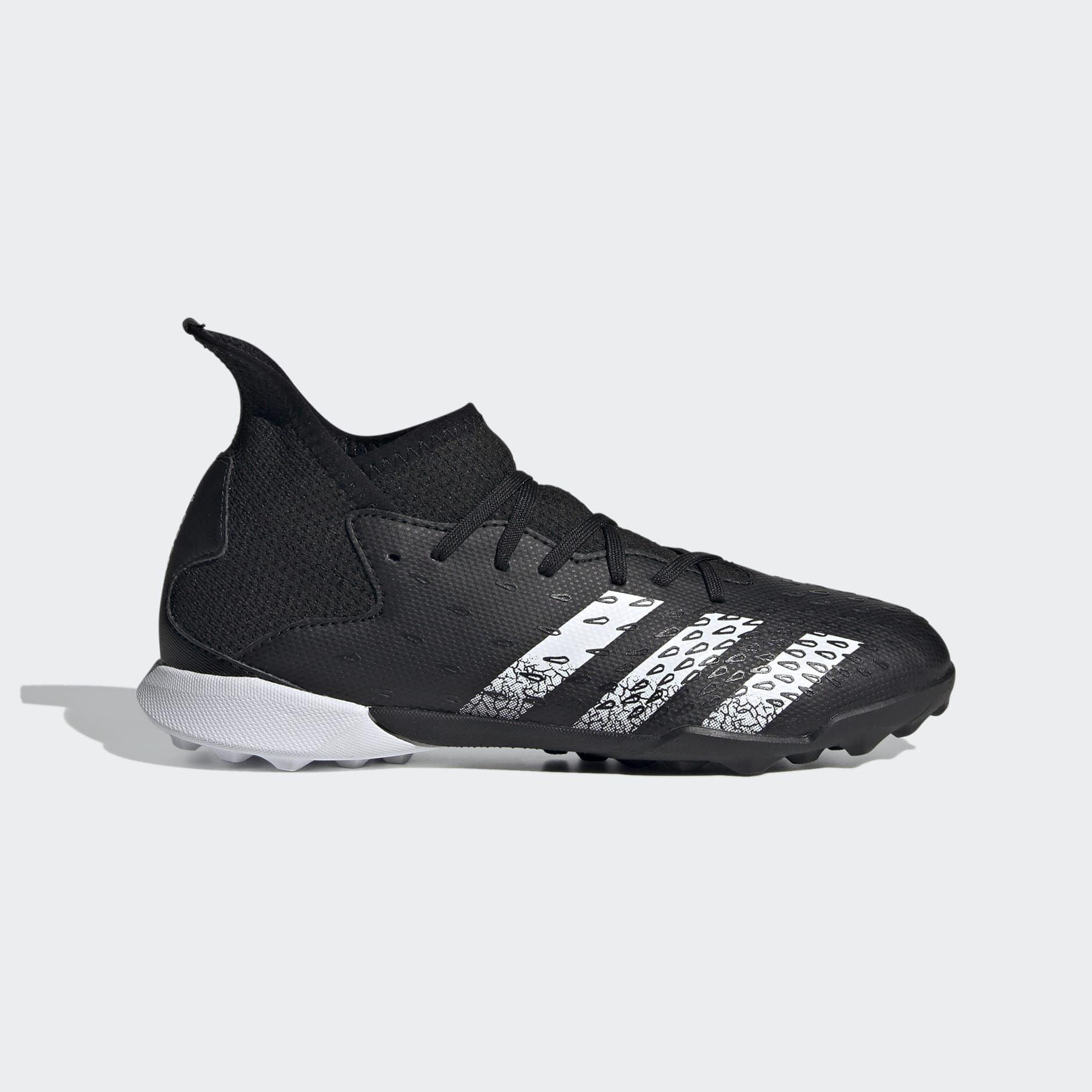 Predator Freak.3 Turf Boots