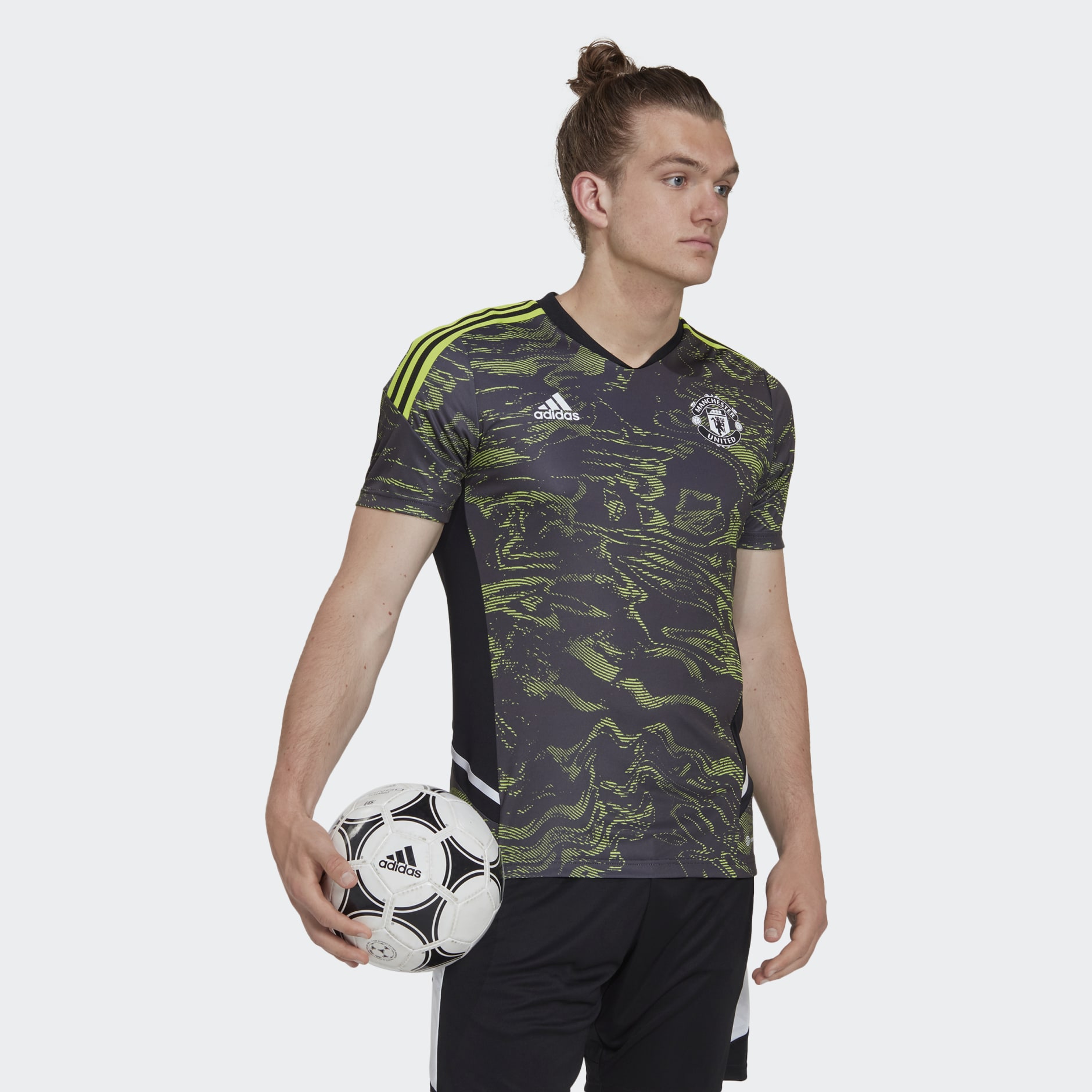 Manchester United Condivo 22 Training Jersey