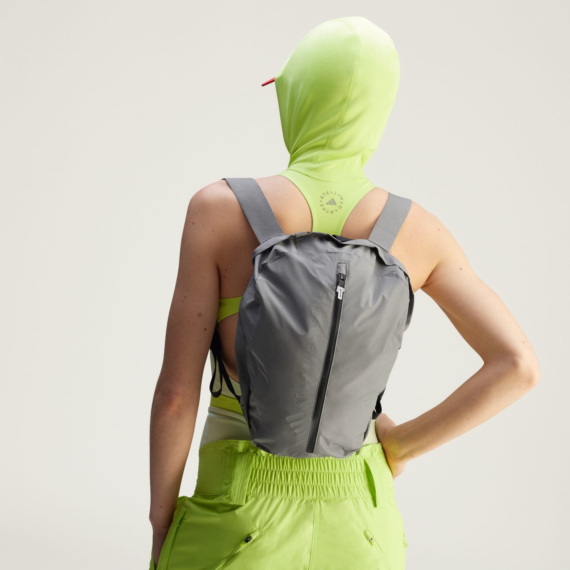 アディダス＆ステラ☆TrueNature Earth Collage Backpack Jacket adidas by Stella McCartney TrueNature Earth Collage Backpack