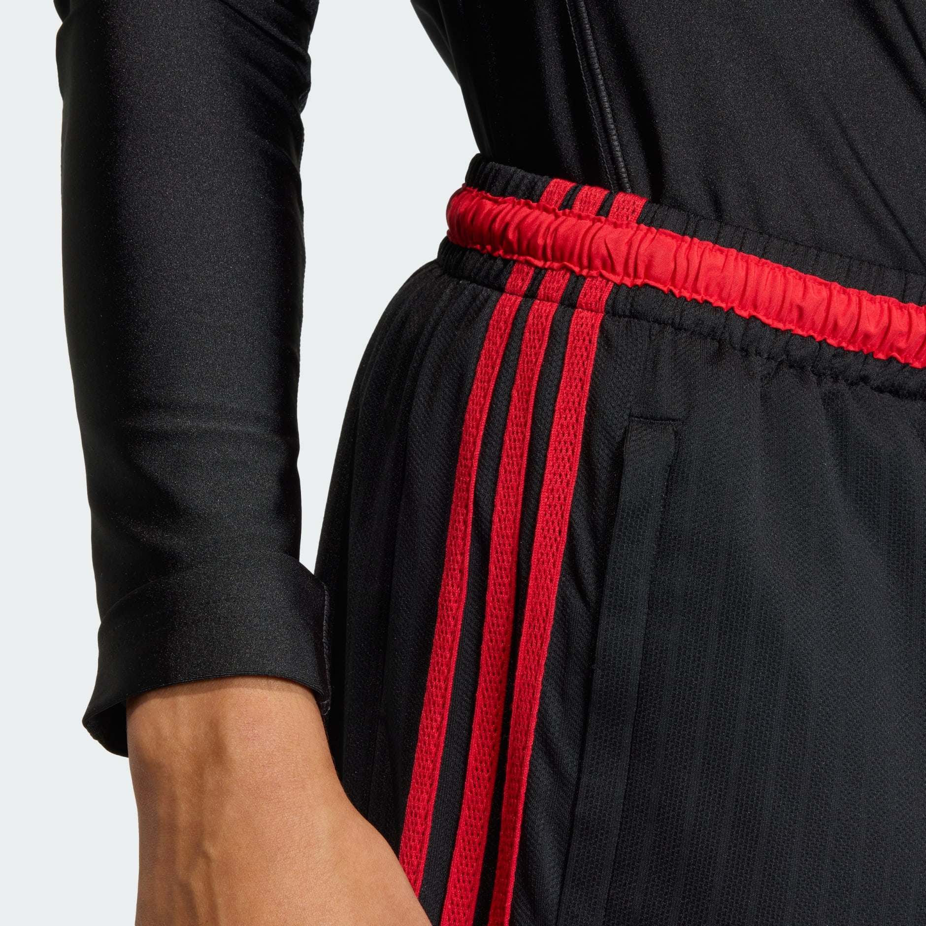 PANTALONI SCURȚI 98