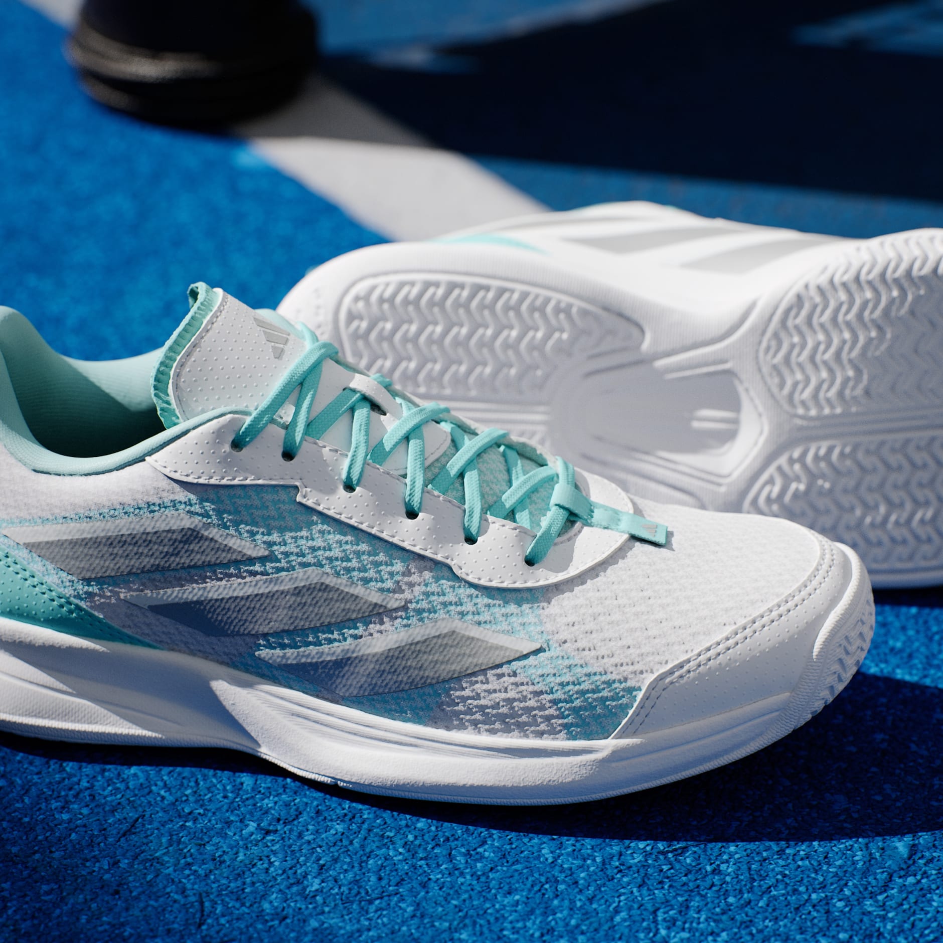 Pantofi de tenis cu profil jos Avaflash