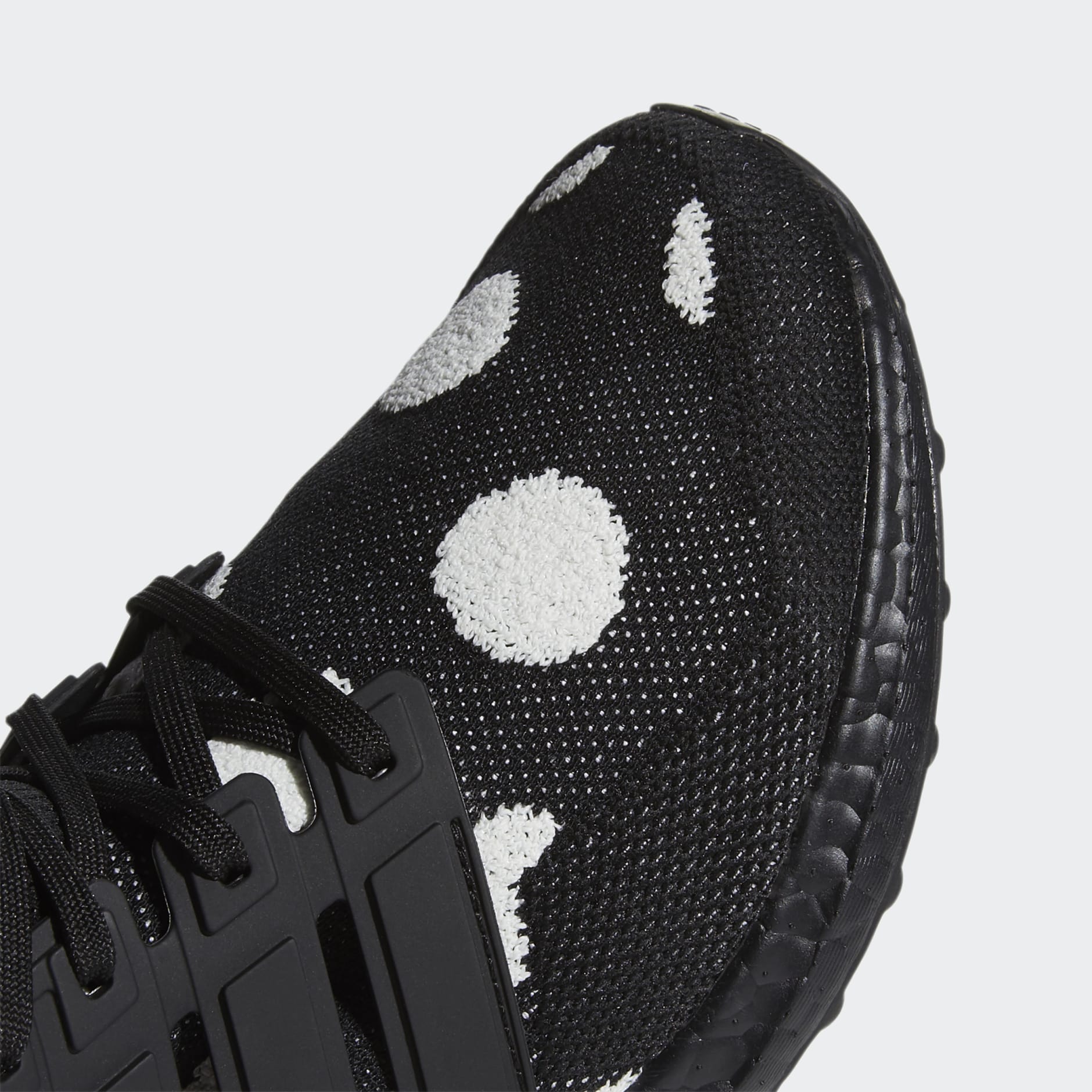 Ultraboost 5.0 DNA Shoes