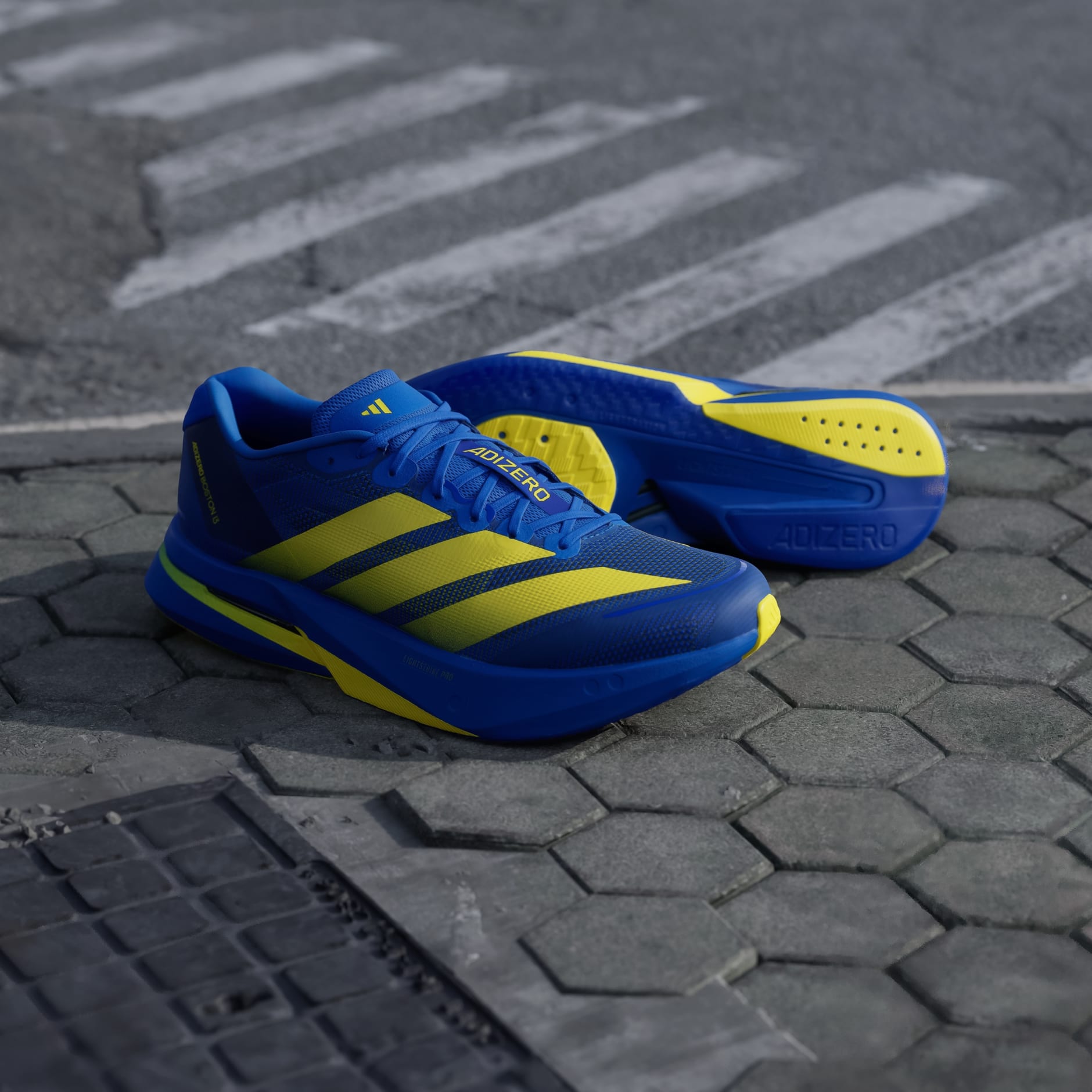 Pantofi sport Adizero Boston 13