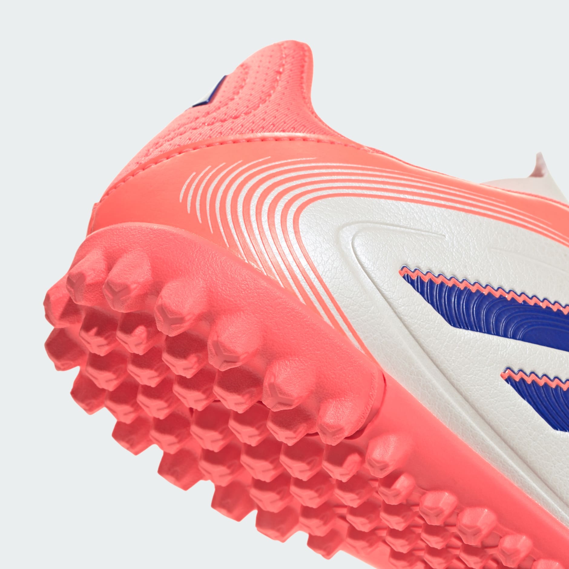 Ghete Copa Pure 3 Club pentru gazon artificial, copii