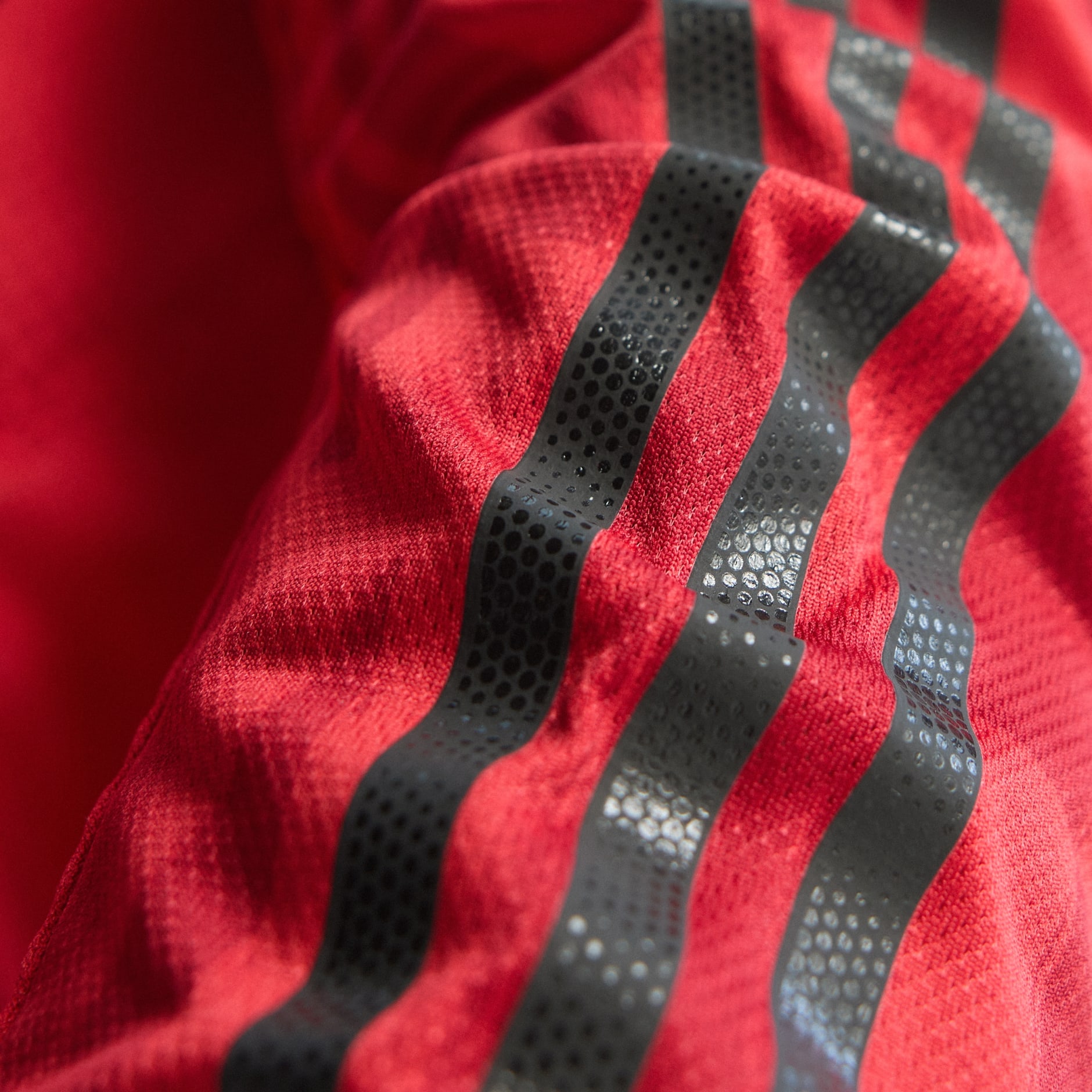 Tricou de acasă cu m&acirc;necă lungă Manchester United 25/26 Authentic