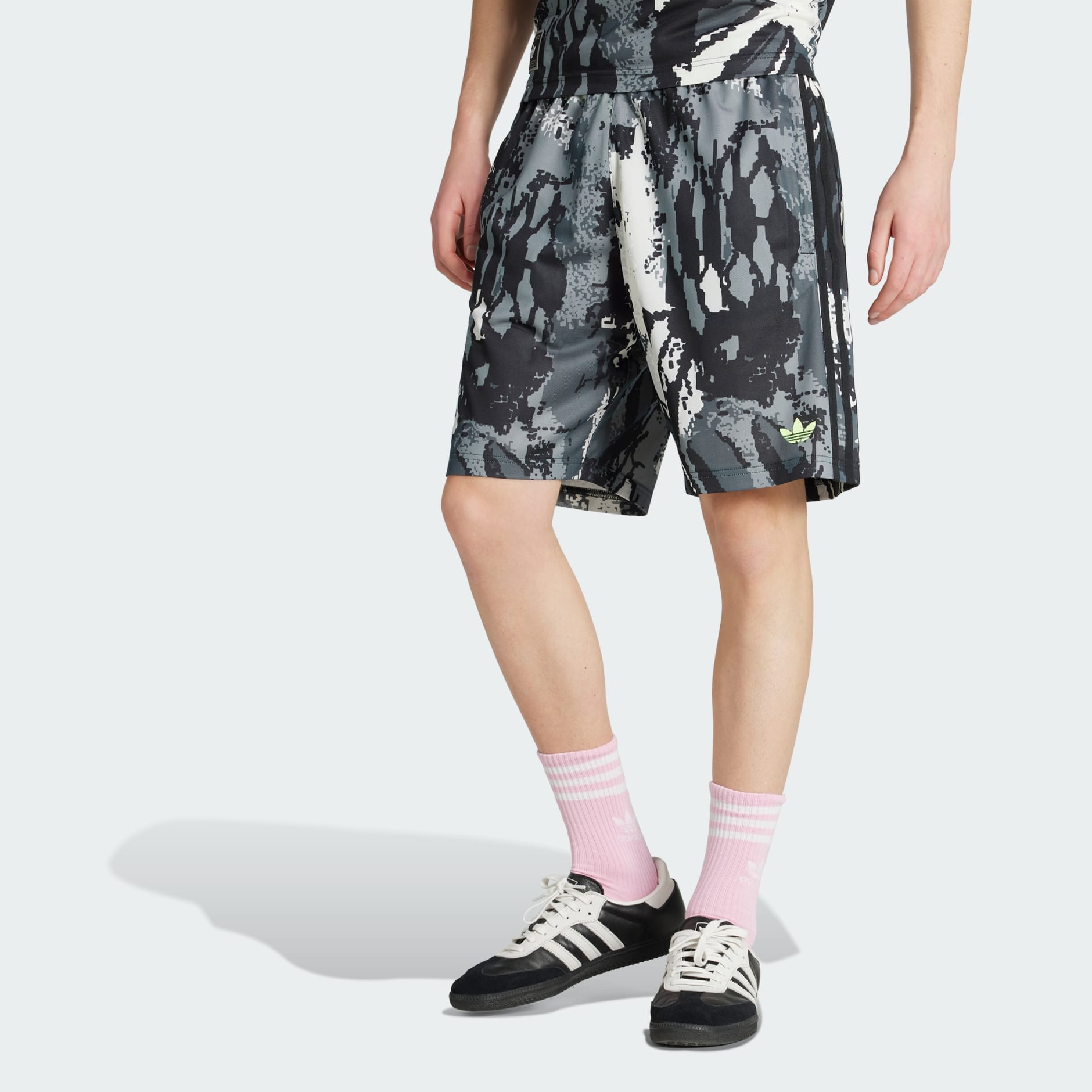Archive AOP Short 9-inch Inseam
