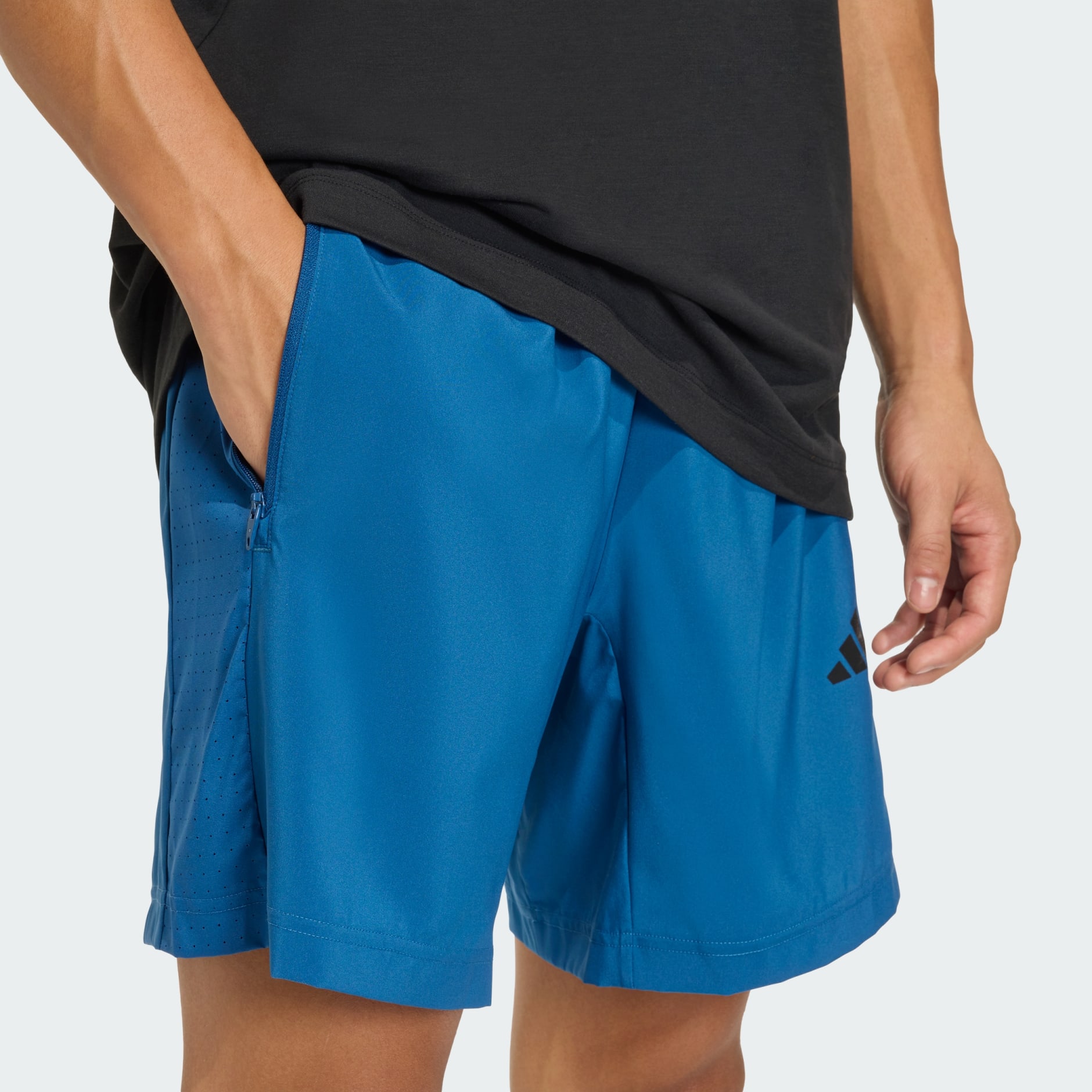 WORKOUT ESSENTIALS BASE WOVEN SHORT