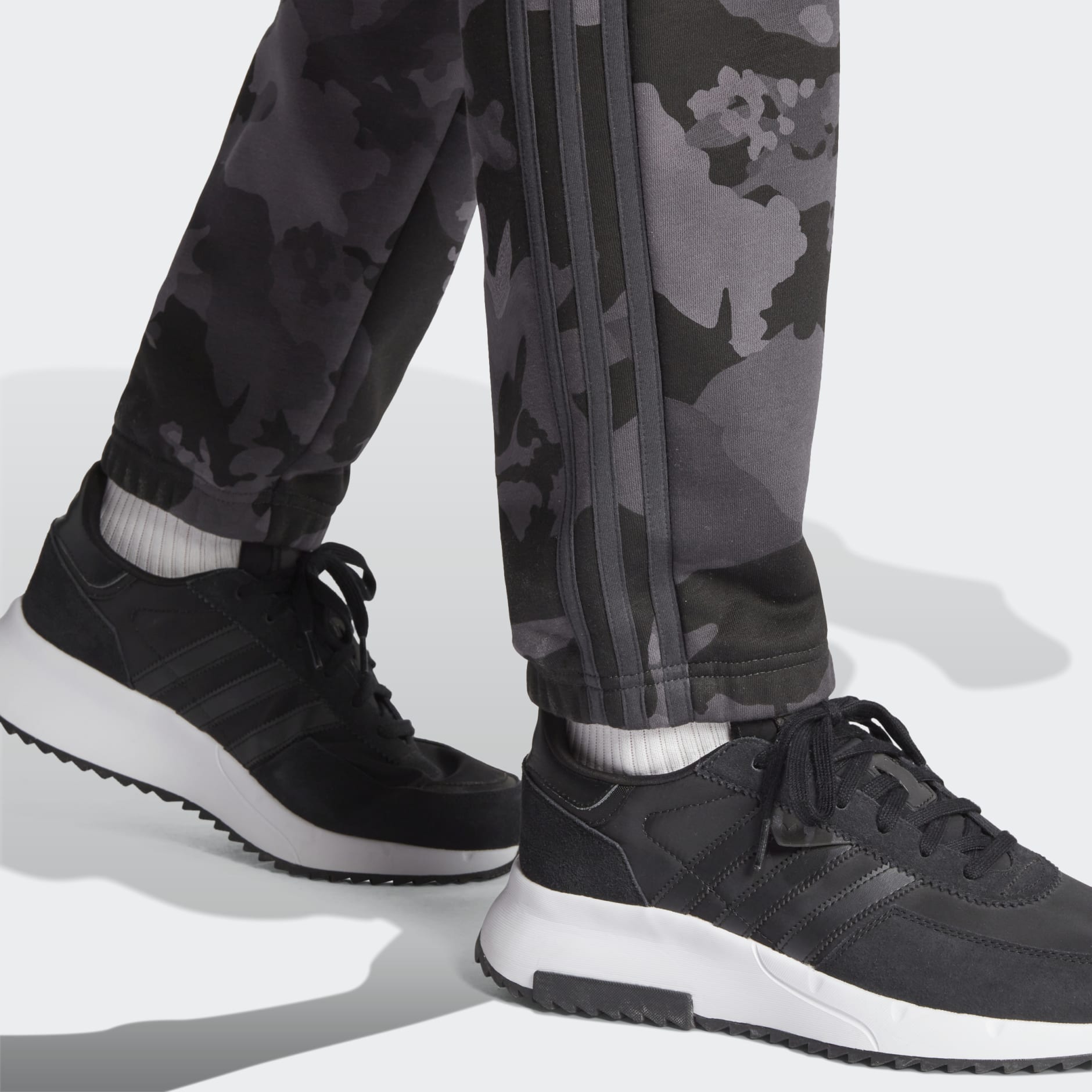 Men's Clothing - Graphics Pants Grey | adidas Saudi Arabia