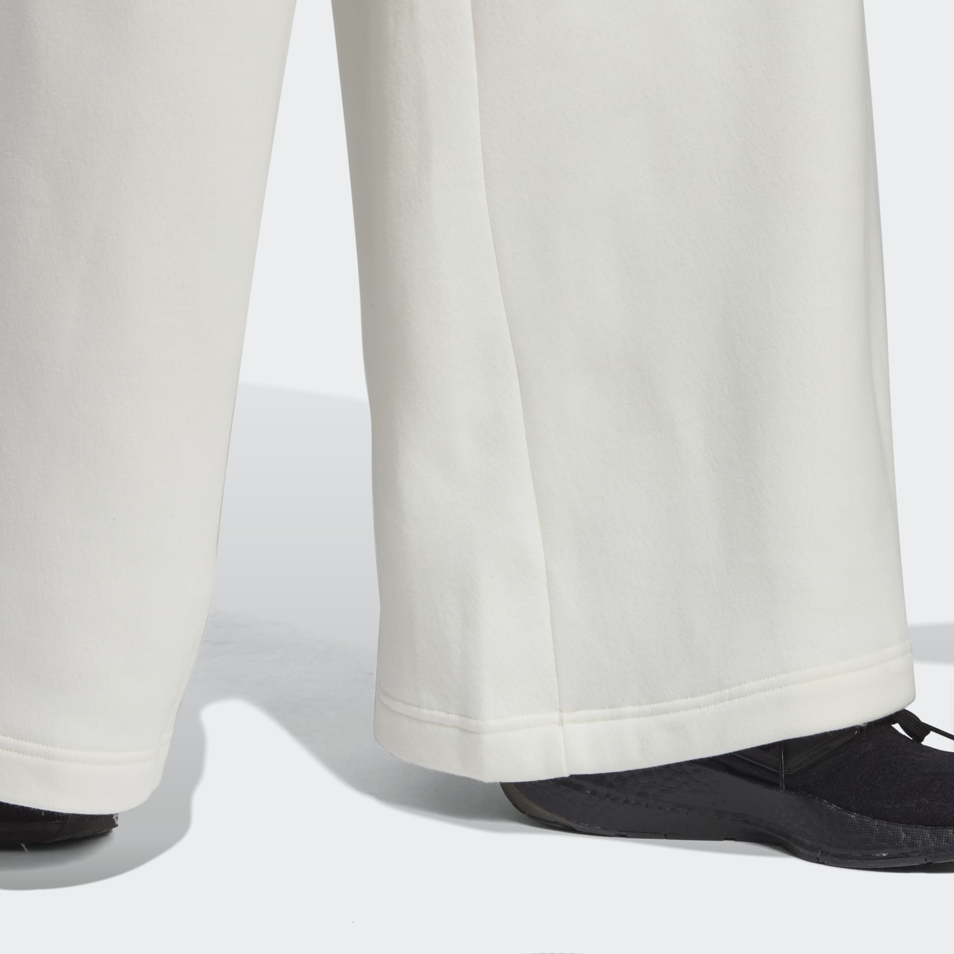 Studio Lounge Wide Leg Fleece Pants