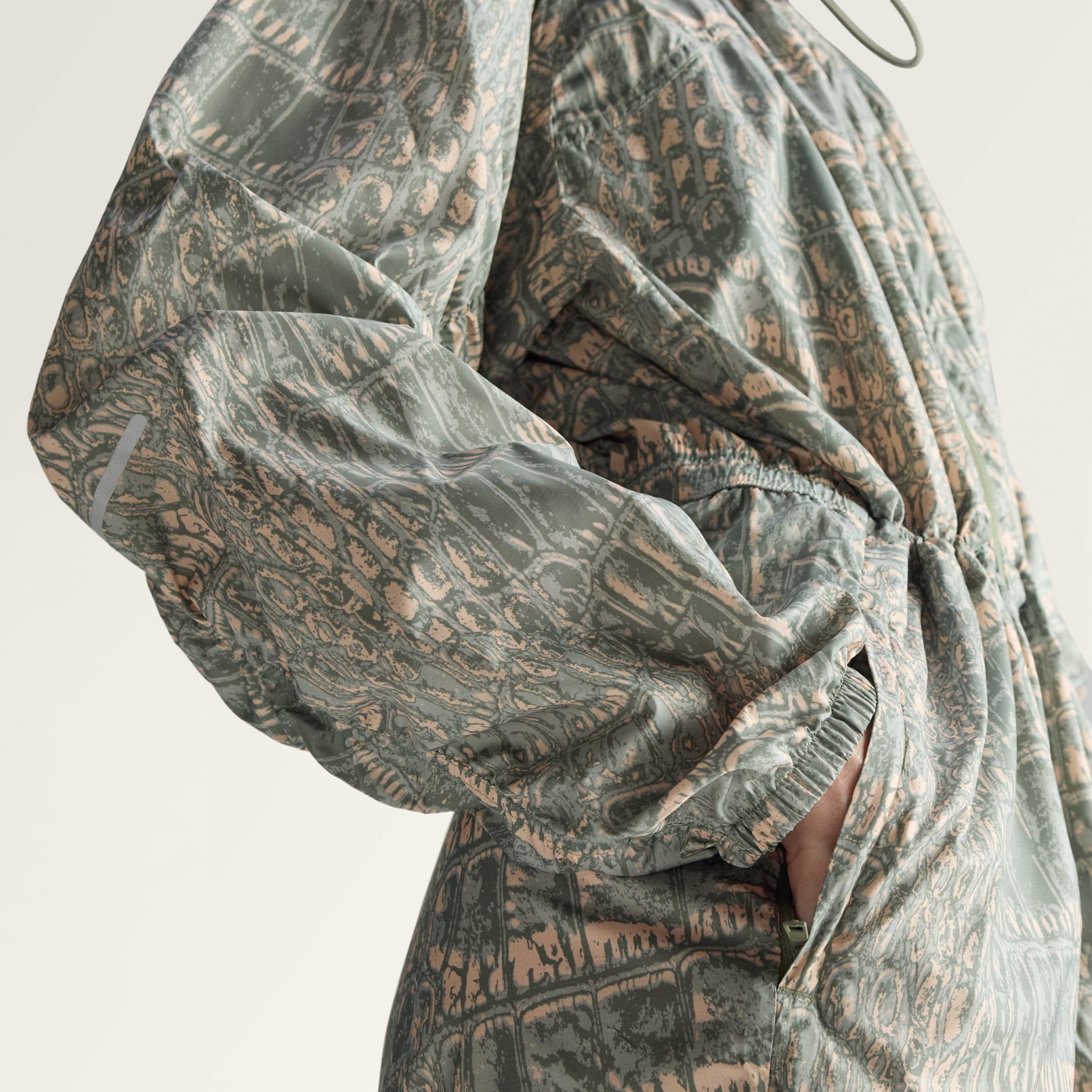 בגד גוף ארוג של adidas by Stella McCartney עם הדפס