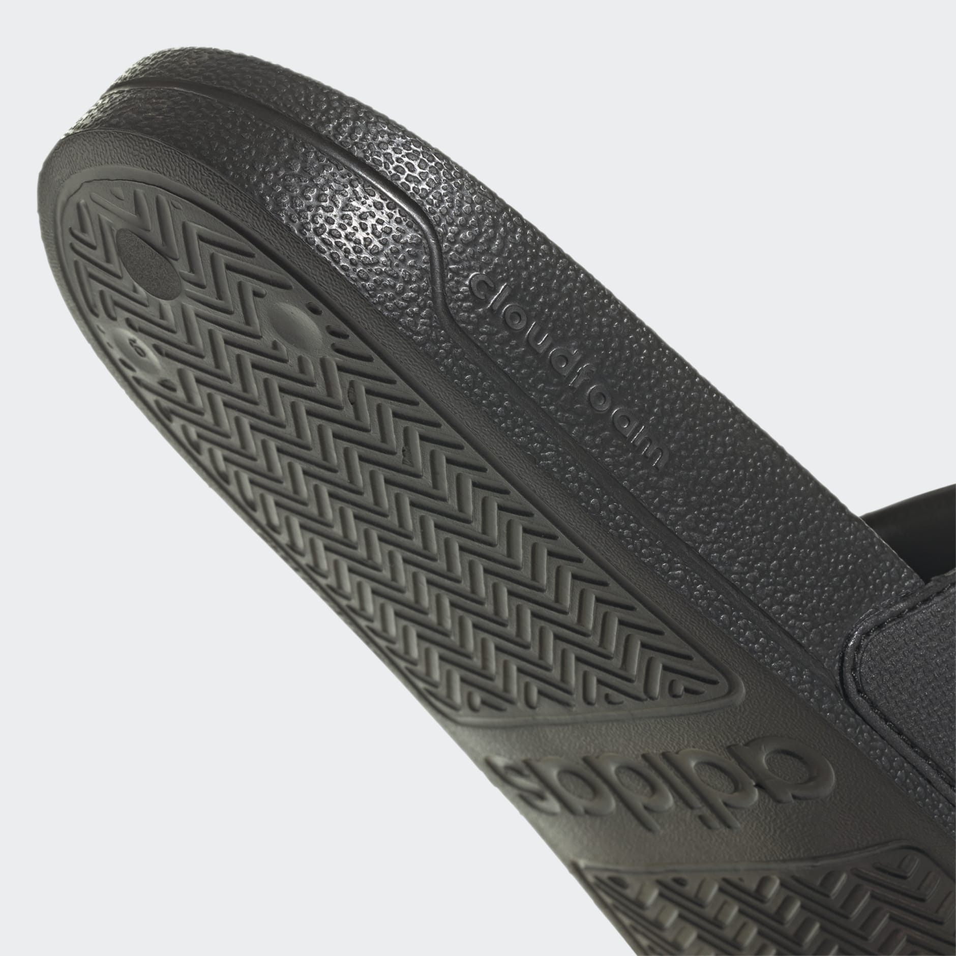 Adidas cloudfoam hot sale slides black