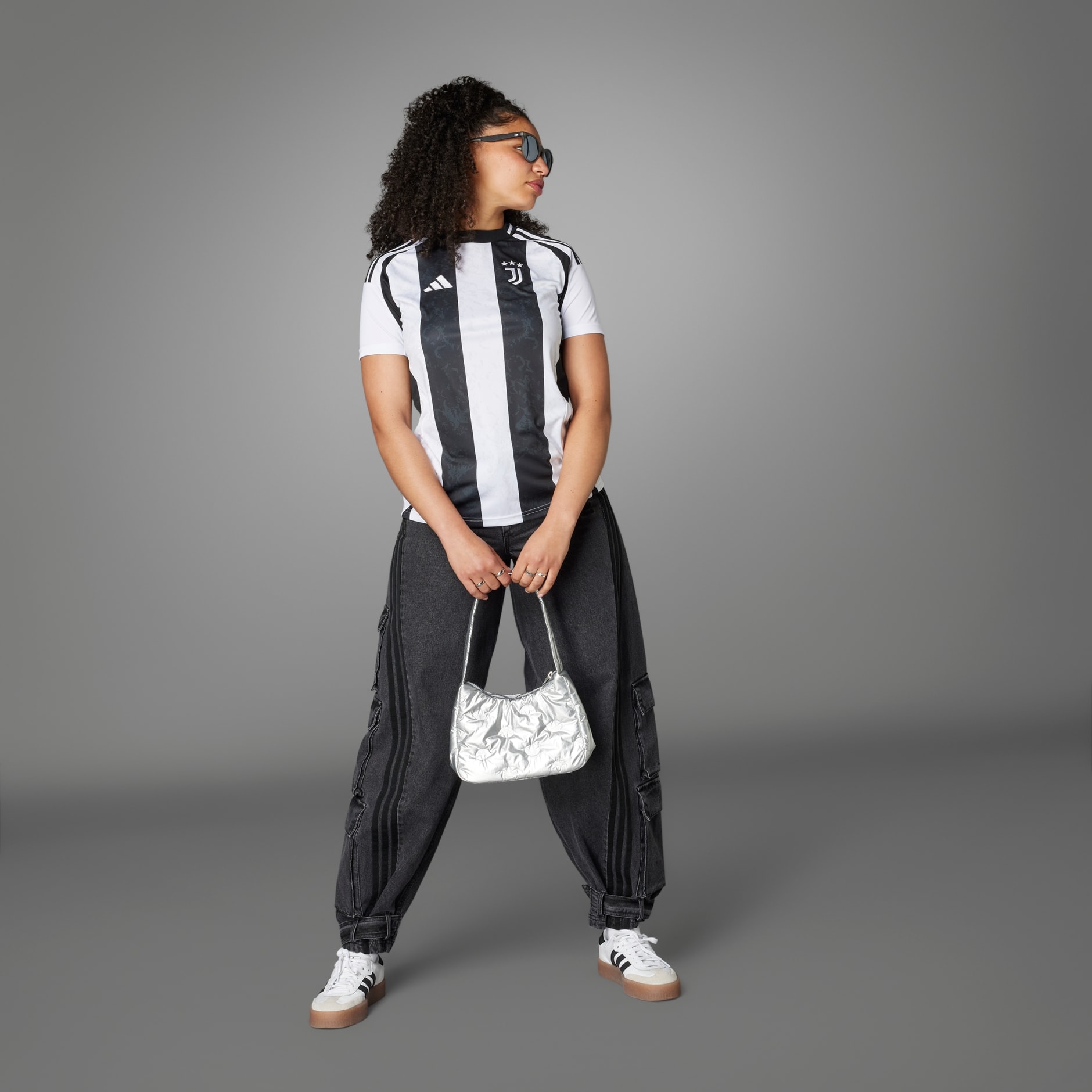 Juventus 24/25 Home Jersey