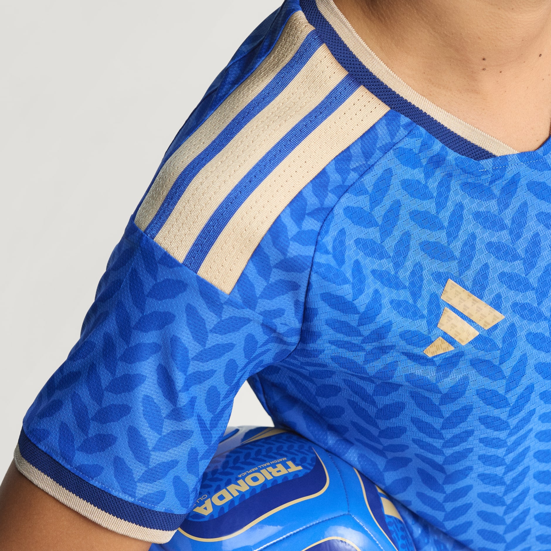 Dres Italy 26 Women's Team Home Authentic