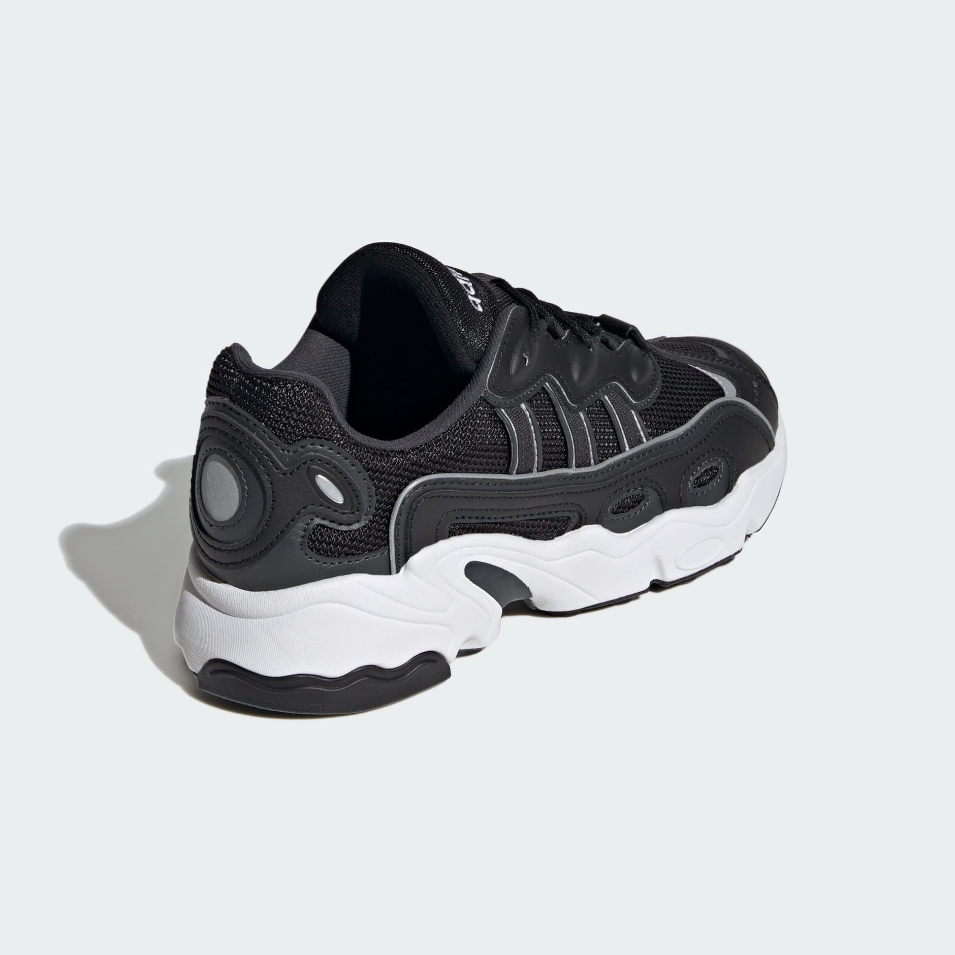 Adidas ozweego online og