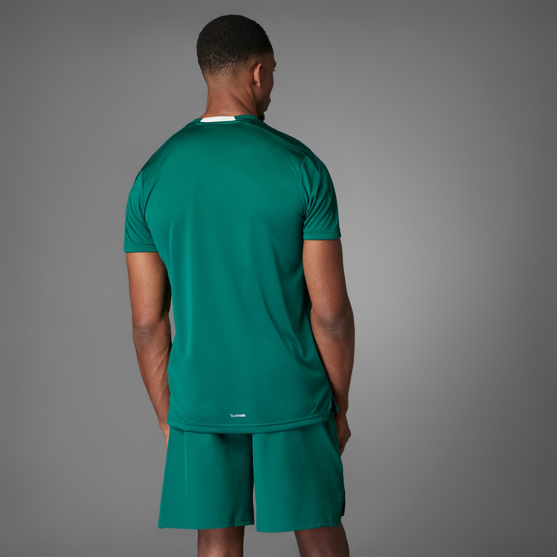 Designed-for-Training Legacy T 恤