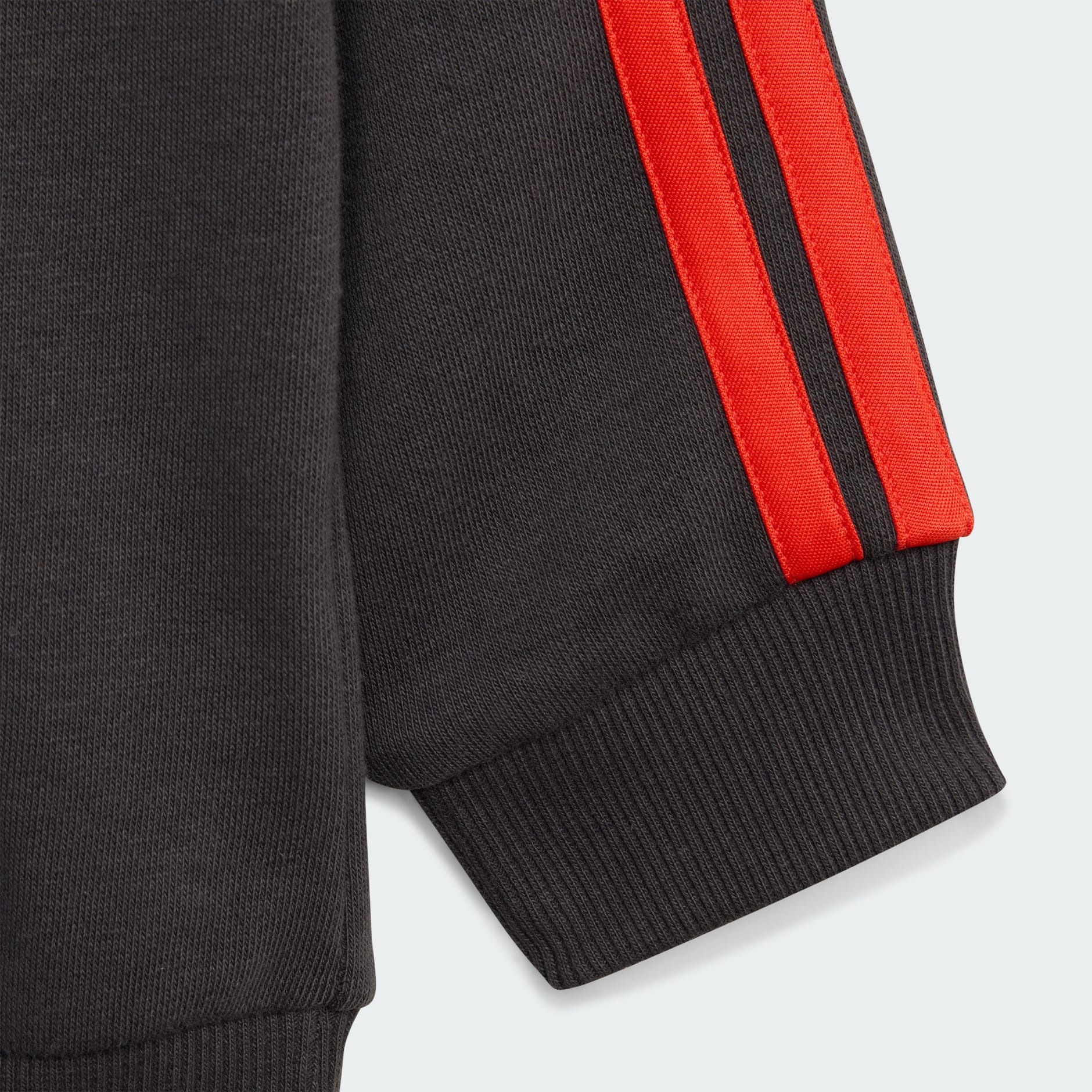 SET DE BLUZĂ CU M&Acirc;NECĂ LUNGĂ ȘI PANTALONI SCURȚI AUDI FORMULA ONE TEAM DNA PENTRU BEBELUȘI