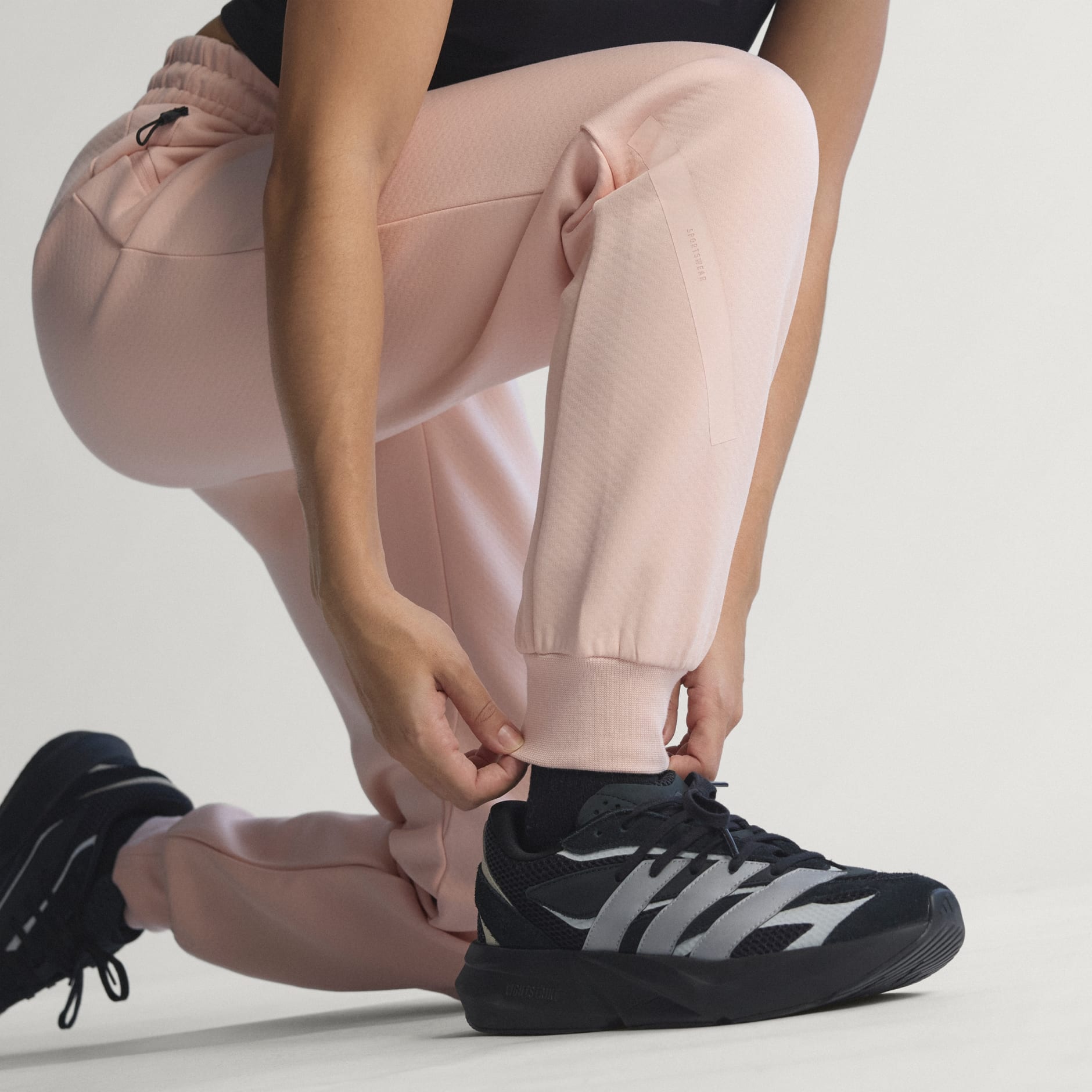 Pantaloni adidas Z.N.E.