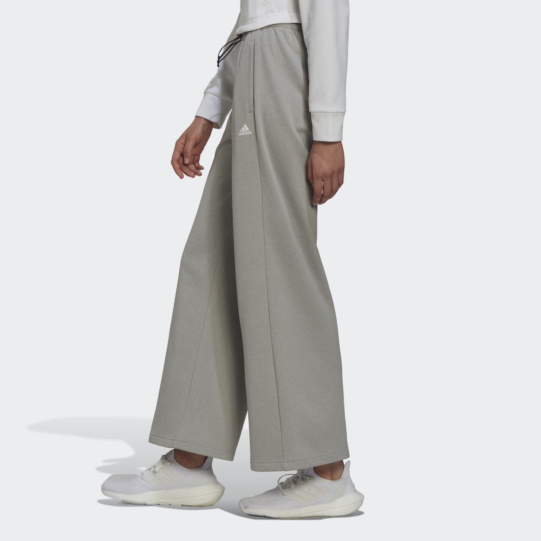 AEROREADY Wide-Leg High-Rise Pants
