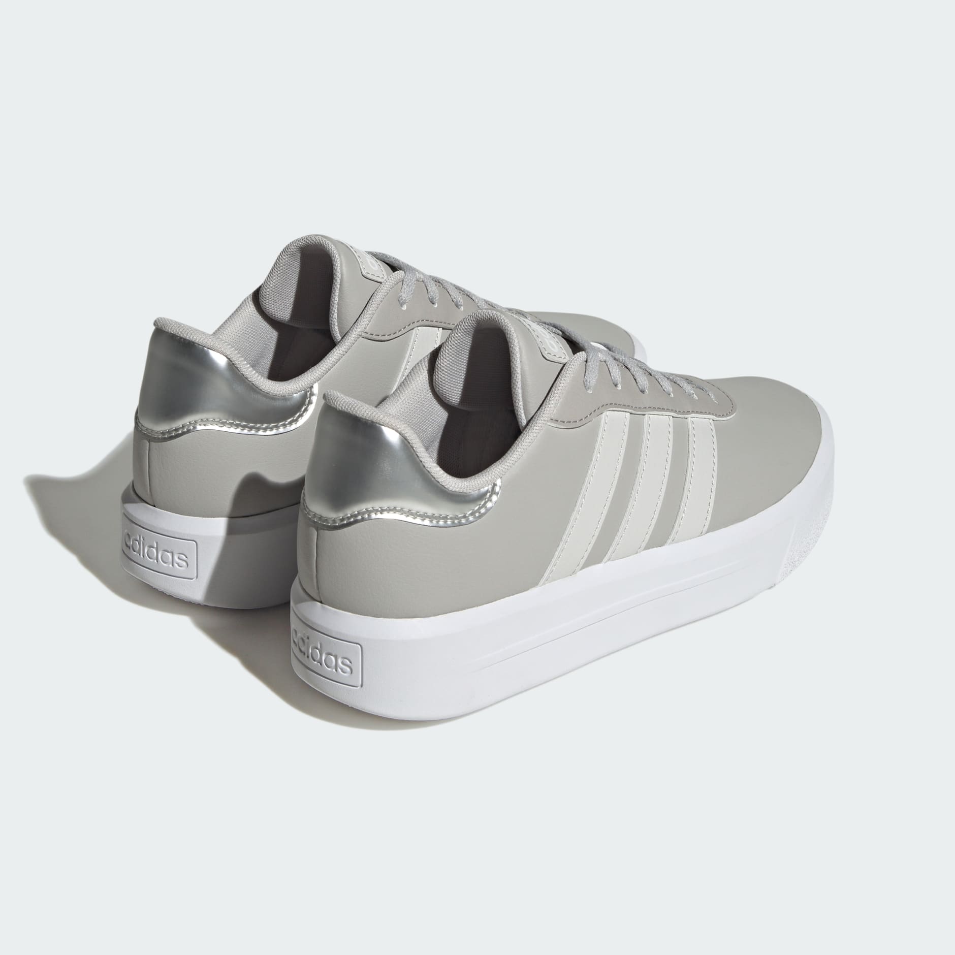 Tenis adidas Court Plataforma