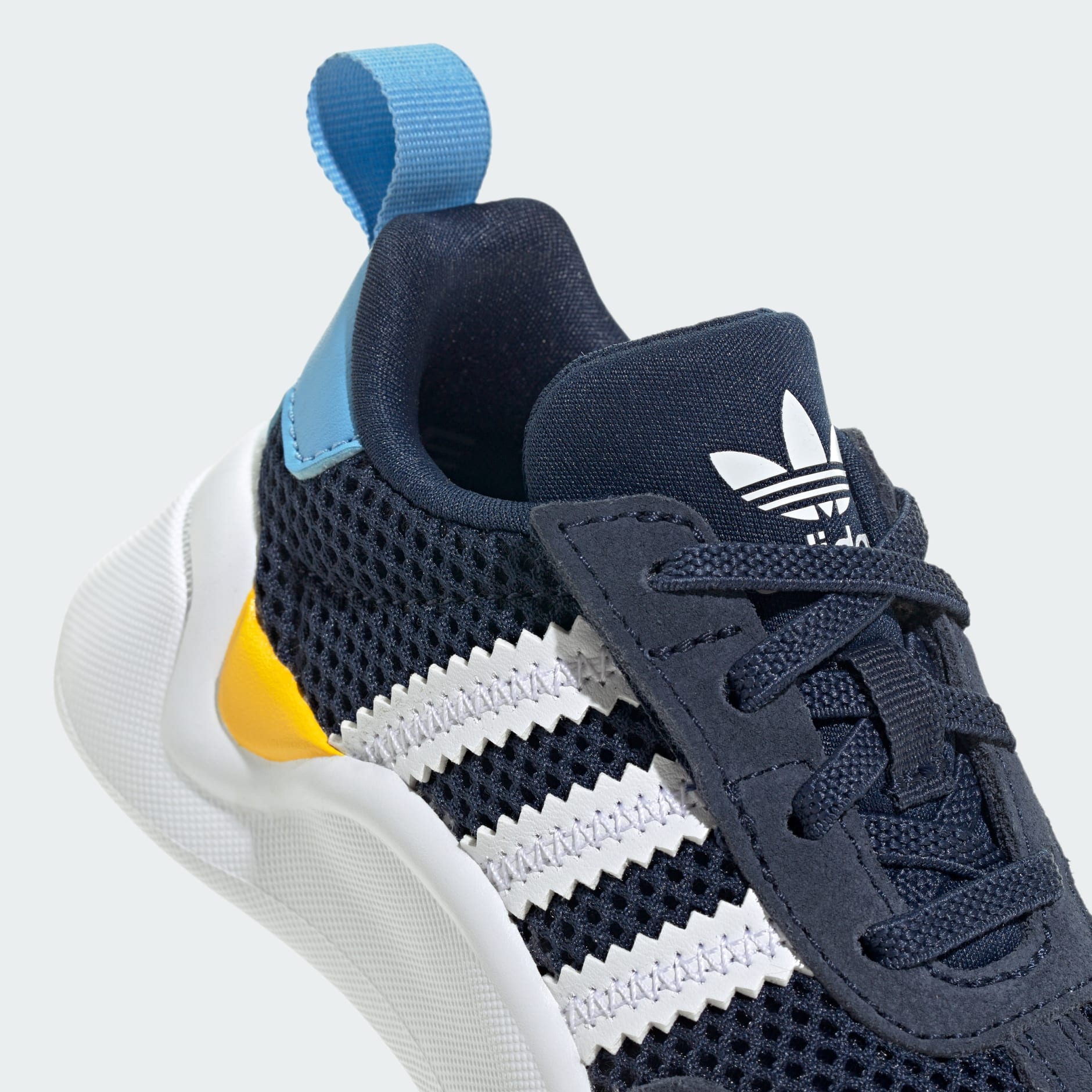 adiFOM 70s CF EL I