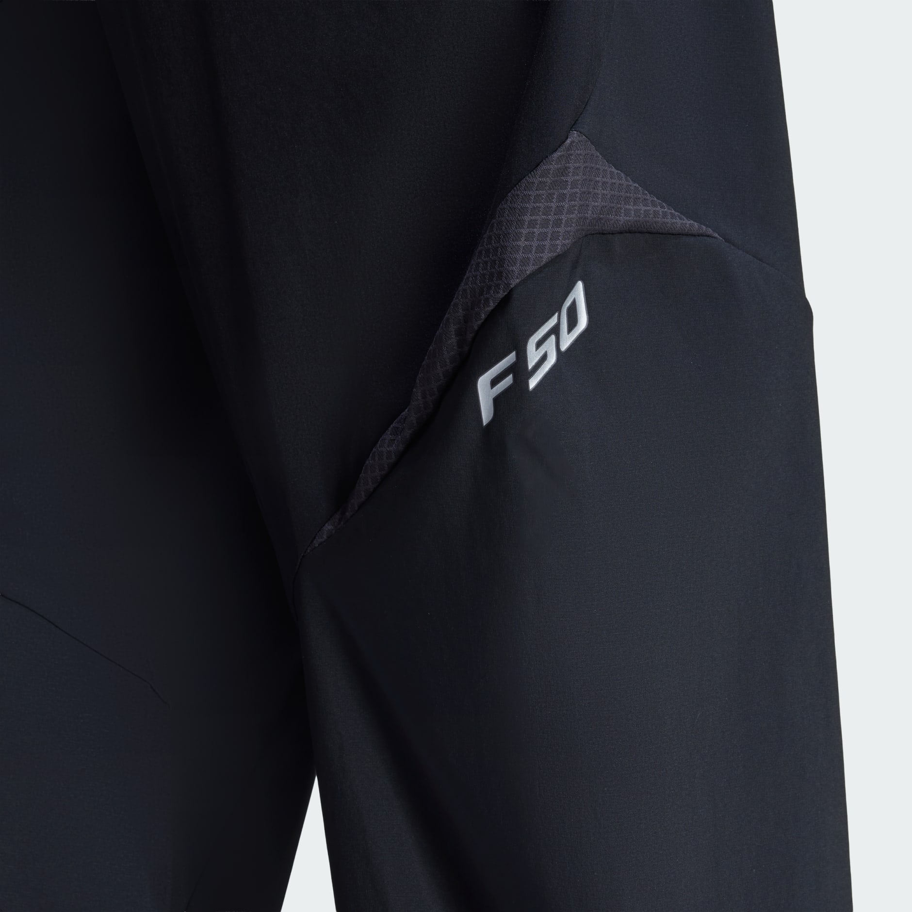 Pantaloni de trening lejeri, cu dungi F50