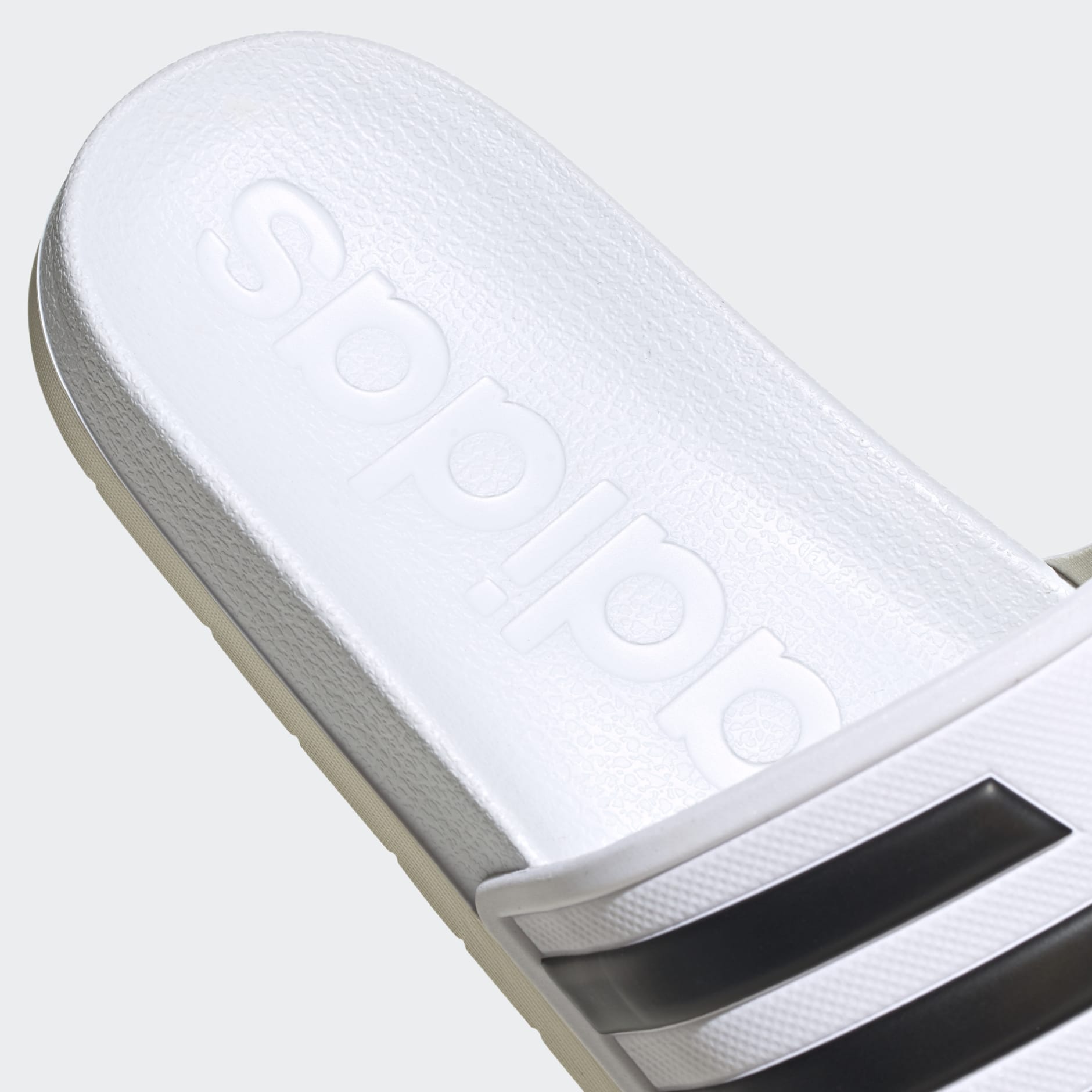 Adilette TND Slides