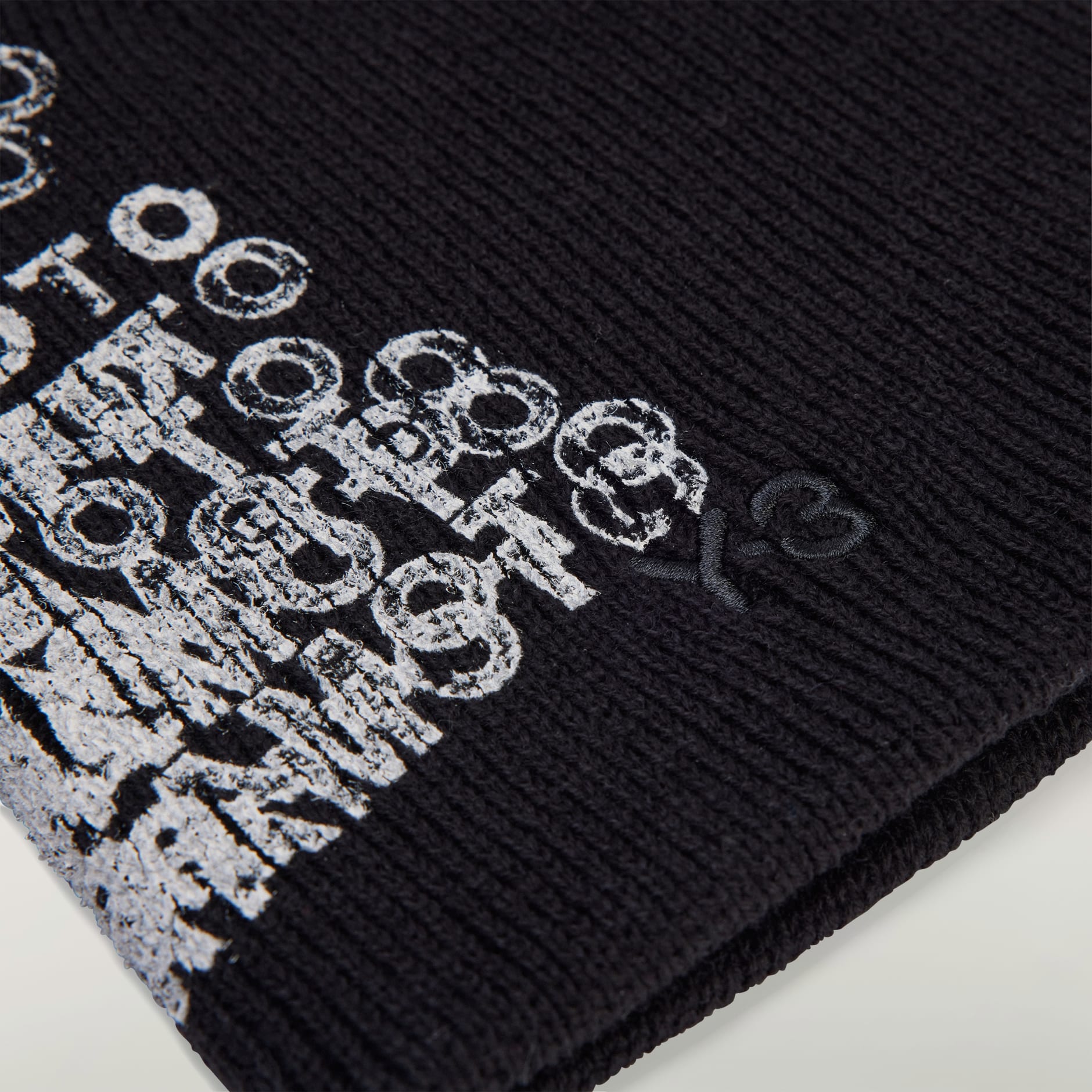 CĂCIULĂ Y-3 GRAPHIC