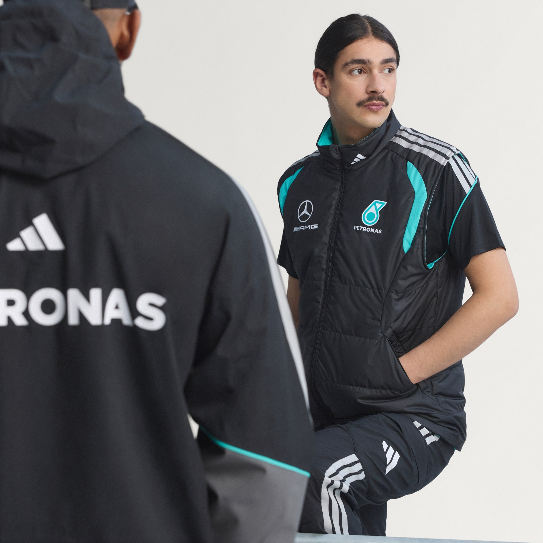 MERCEDES - AMG PETRONAS FORMULA 1 TEAM MECHANICS VEST
