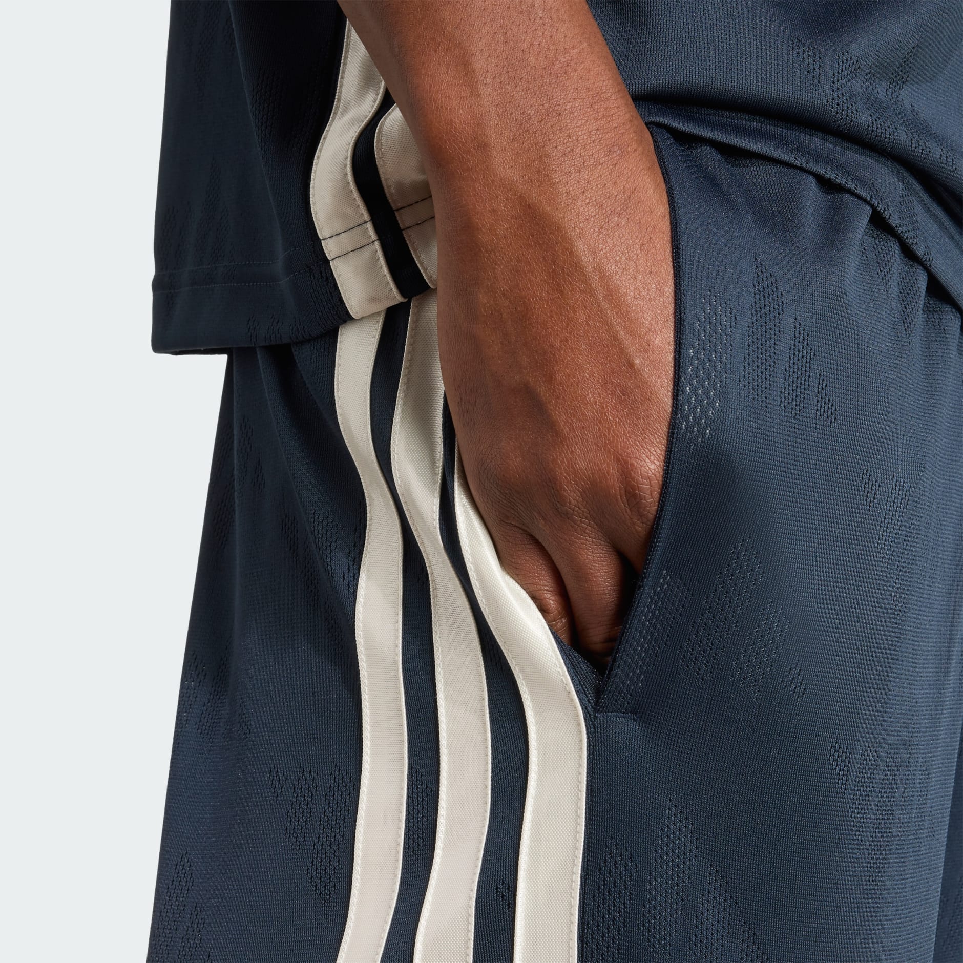 Stadium Jacquard Short