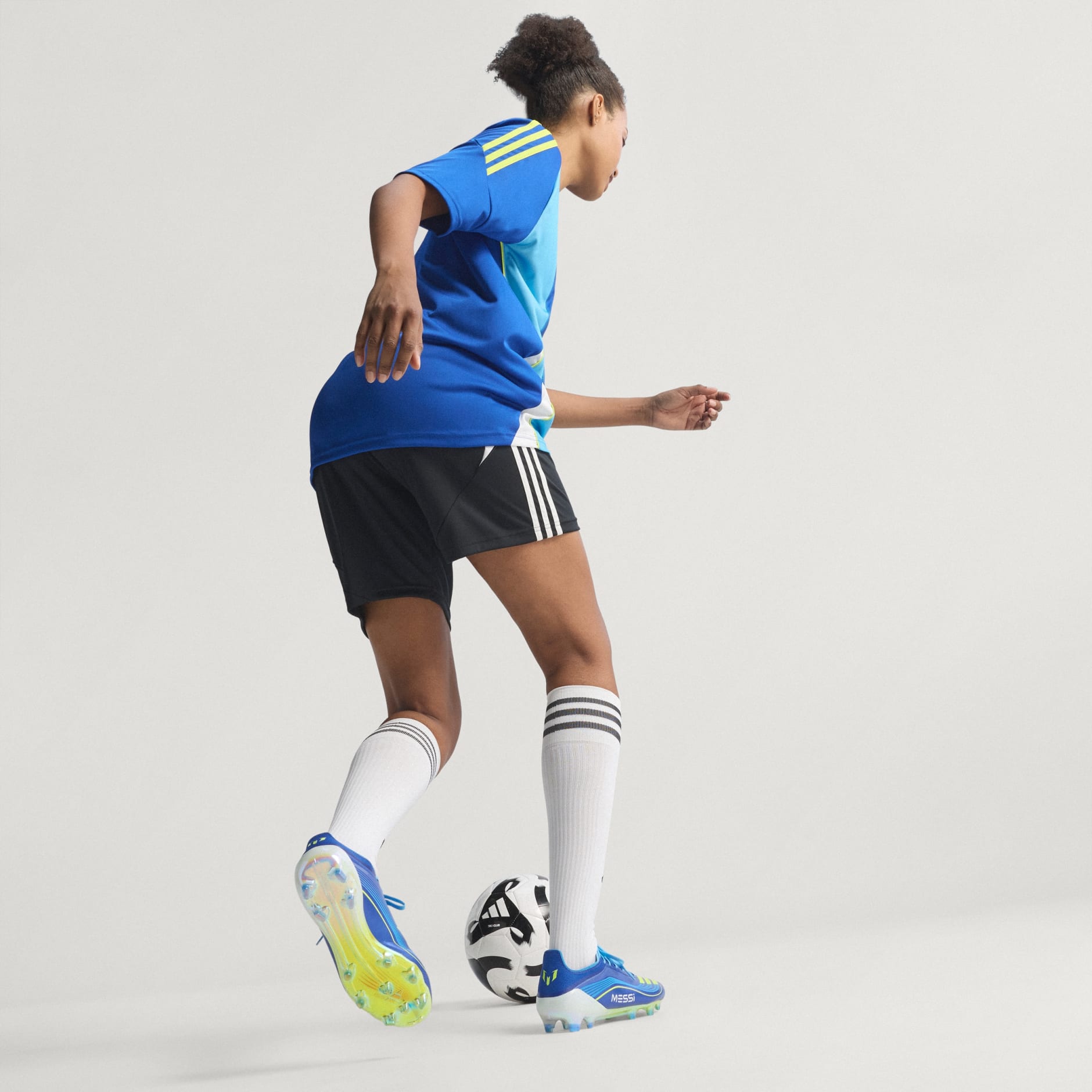 Chaussure F50 Messi Elite Terrain souple