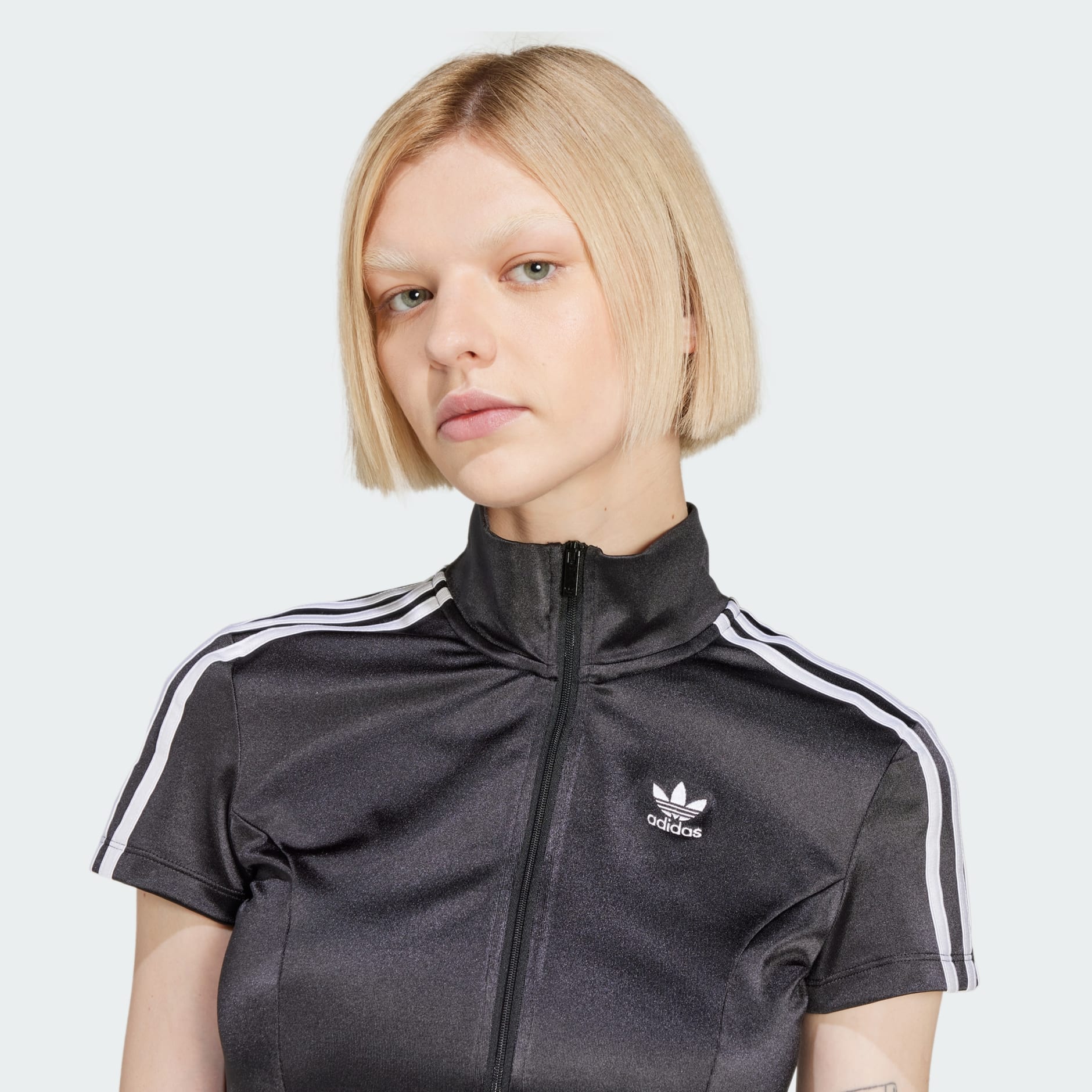 Bluză de trening cu m&acirc;necă scurtă Adicolor