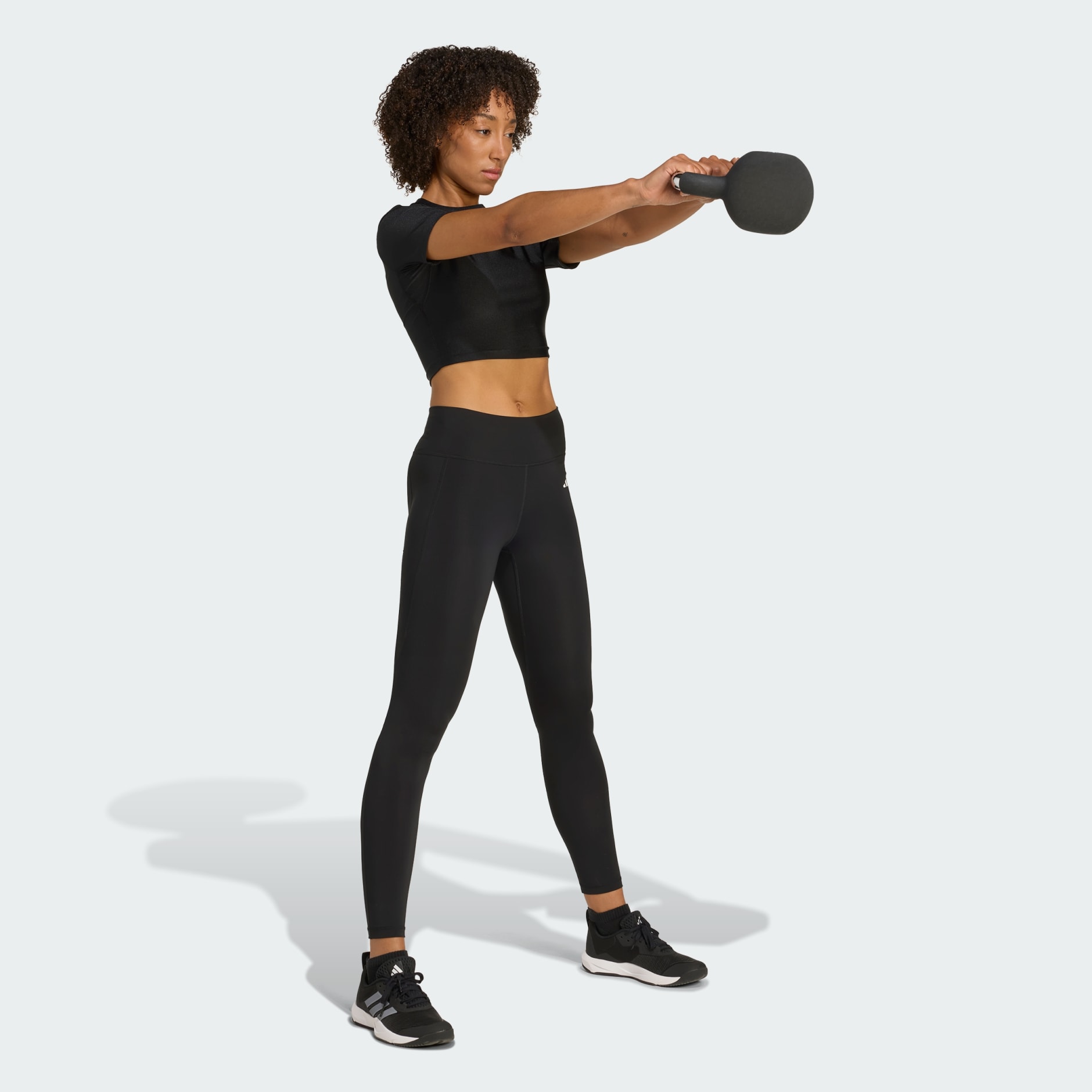 تيشيرت تمرين Essentials براق ولامع