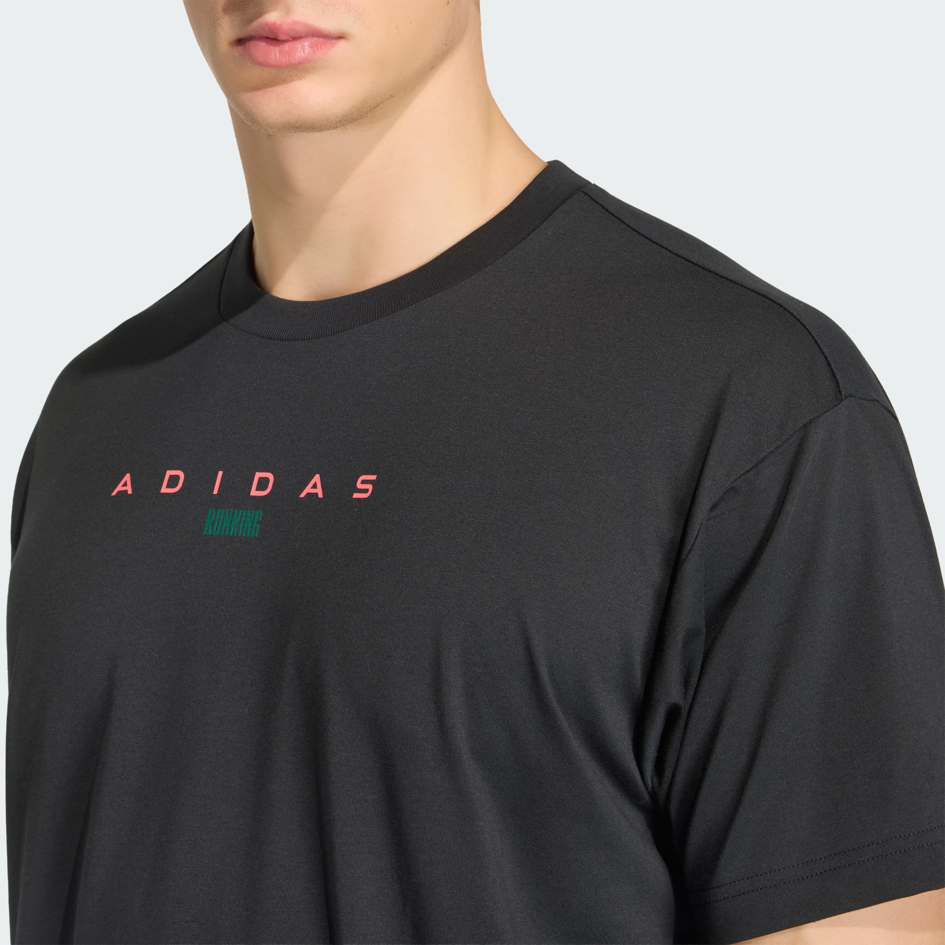 RUNNING DUBAI GRAPHIC T-SHIRT