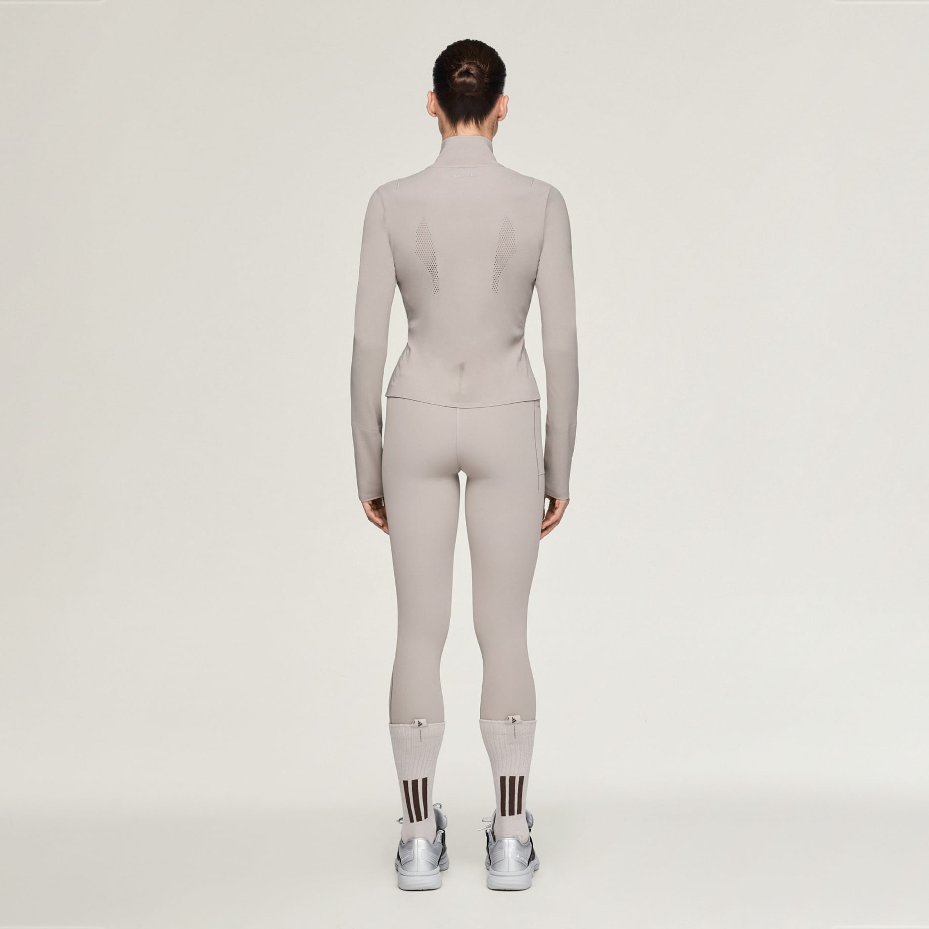 Jakna adidas x entire studios Training Mid layer