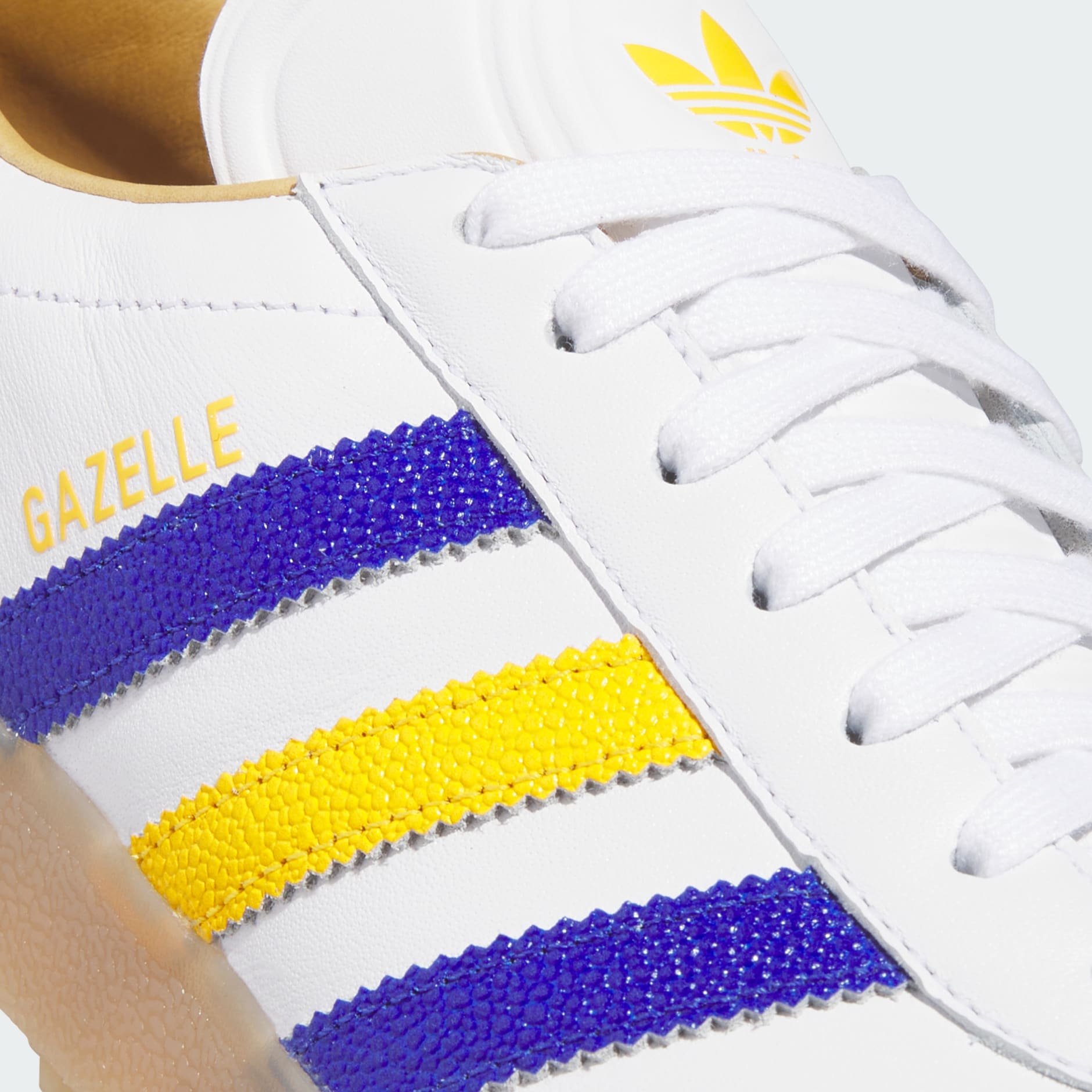 Gazelle Leather Spikeless Golf Shoes