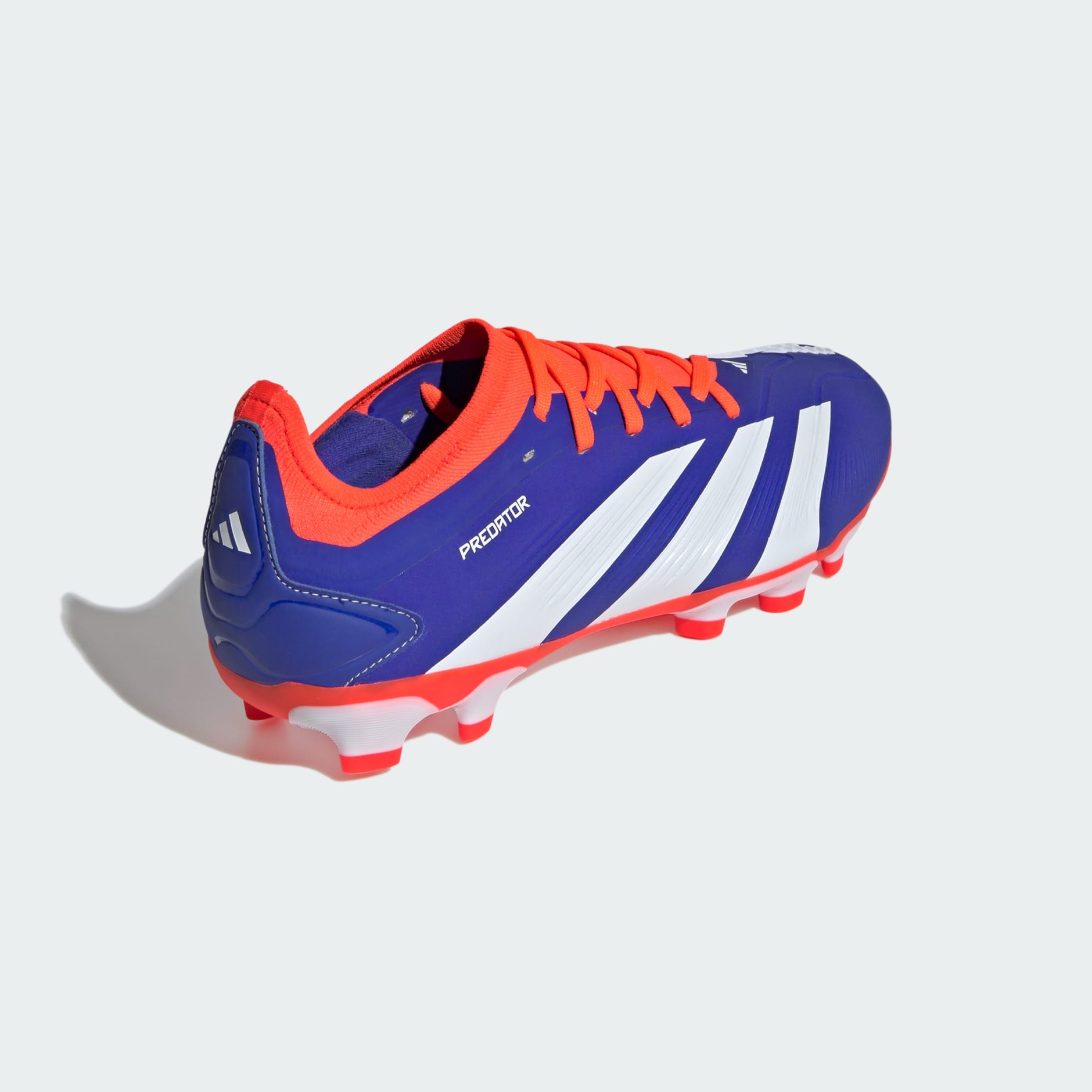 Ghete Predator Pro pentru terenuri multiple