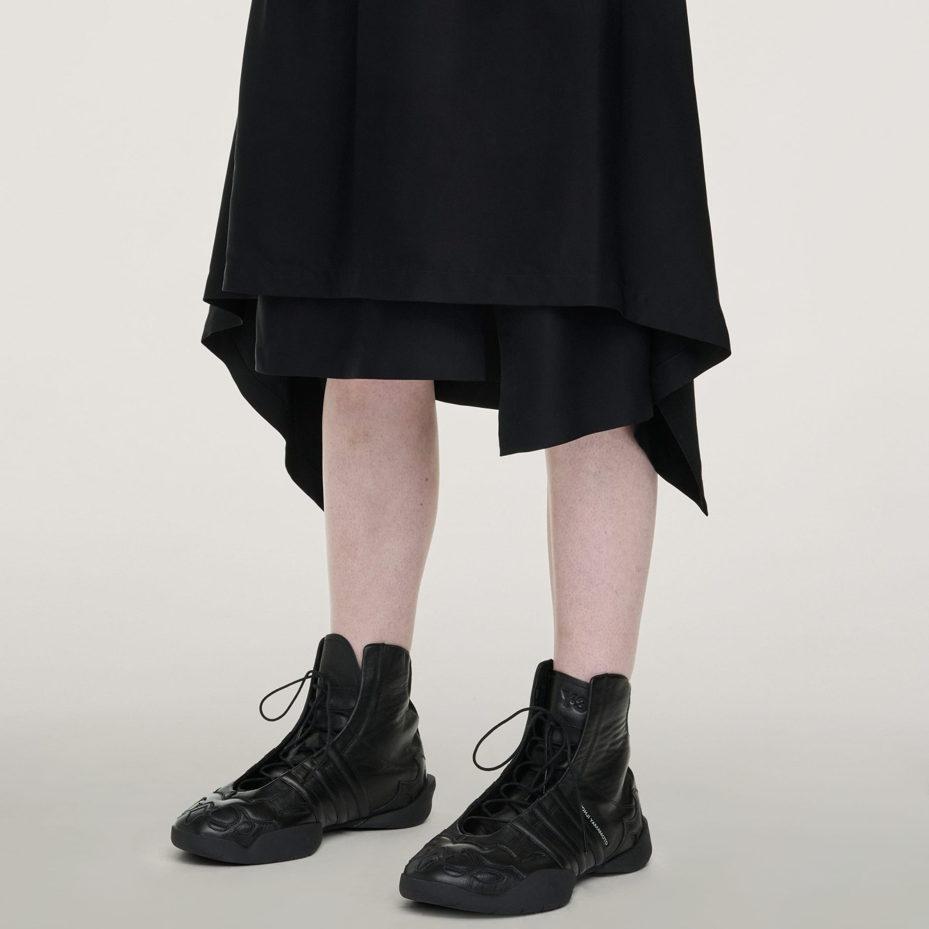 スカート Y-3 FW25 (JX4753 BLACK) Y-3 Rayon Twill Skirt - Black | adidas Hong Kong