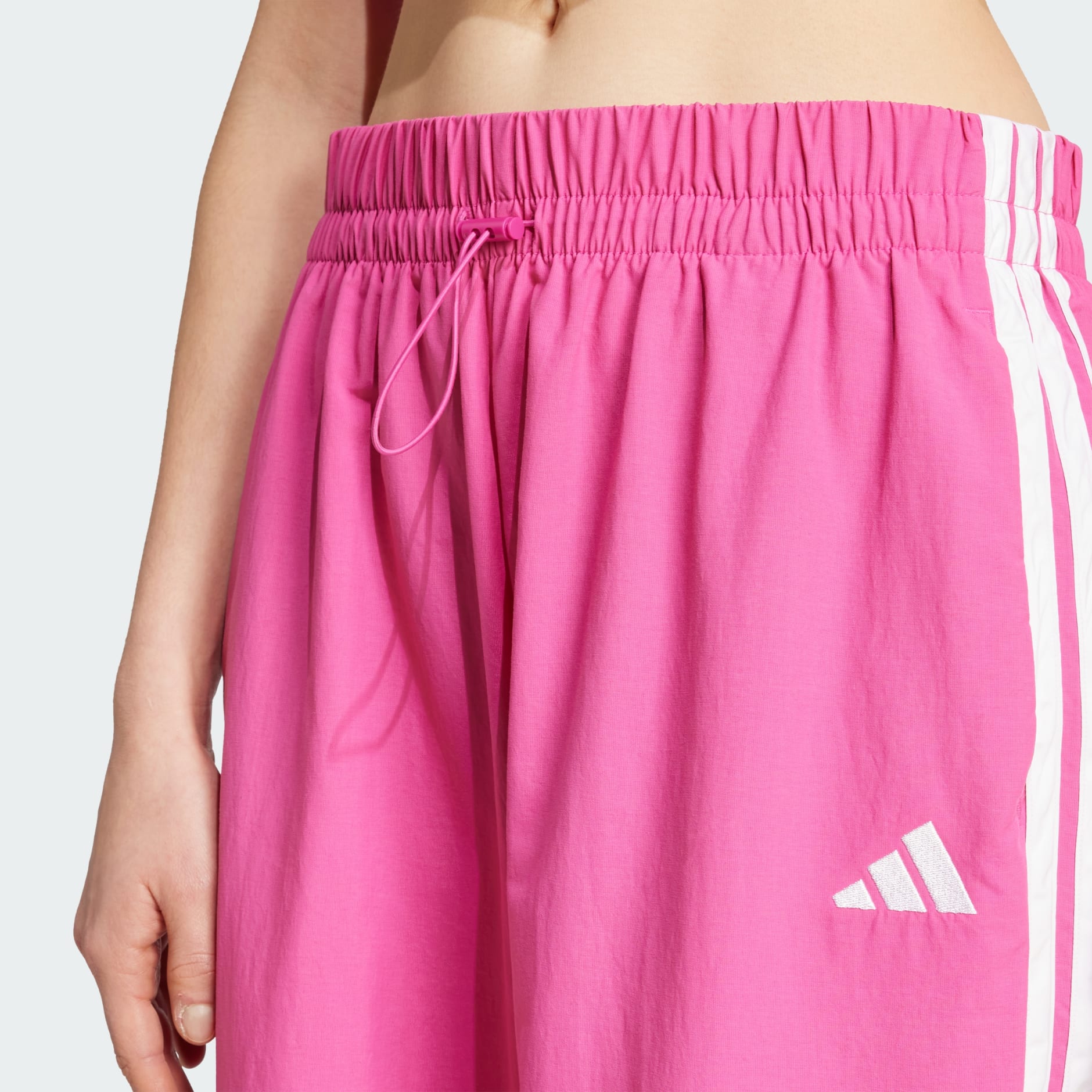 CLOTHING - Essentials 3-Stripes Lifestyle Woven Parachute