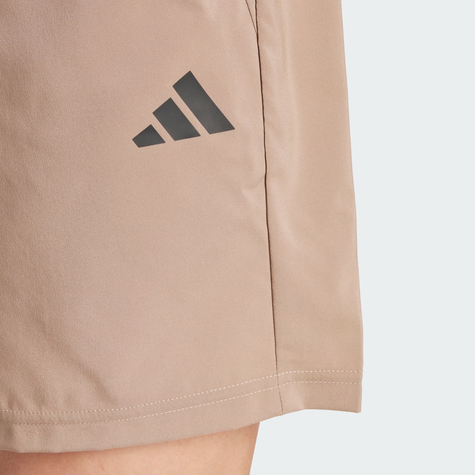 Train Essentials Woven Training Shorts